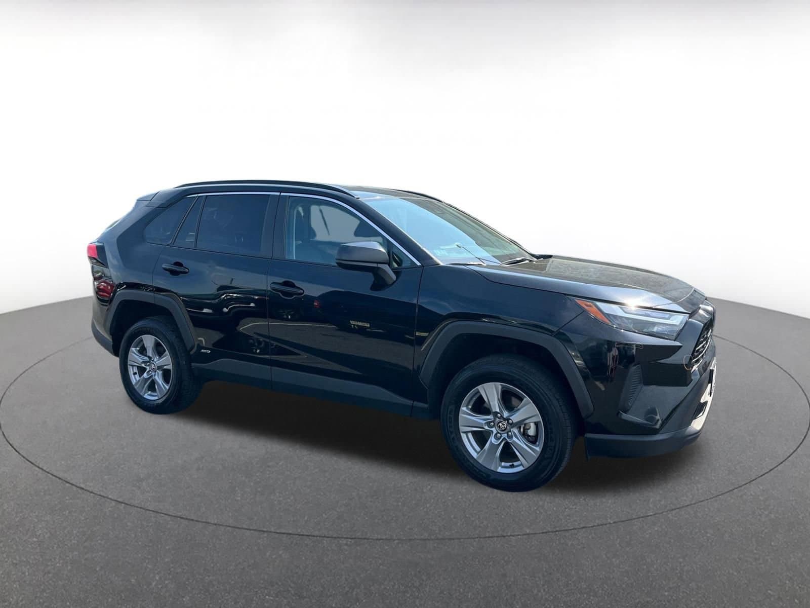 Thumbnail: 2025 Toyota RAV4 - 1