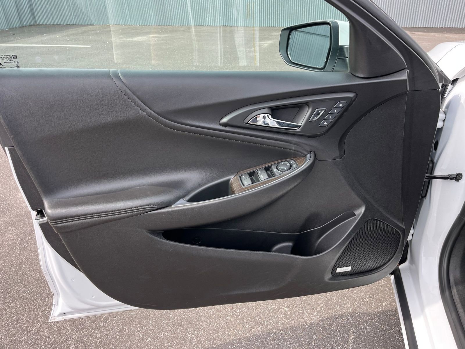 Thumbnail: 2024 Chevrolet Malibu - 20