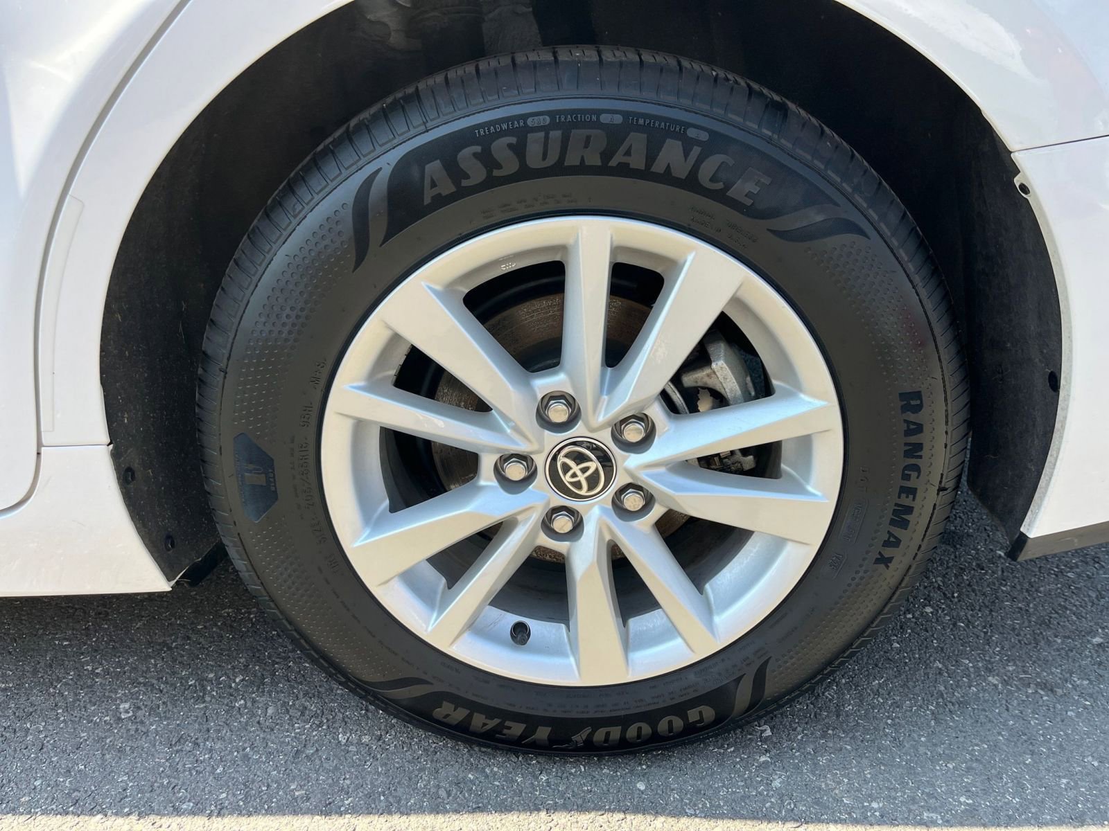 Thumbnail: 2025 Toyota Camry - 29