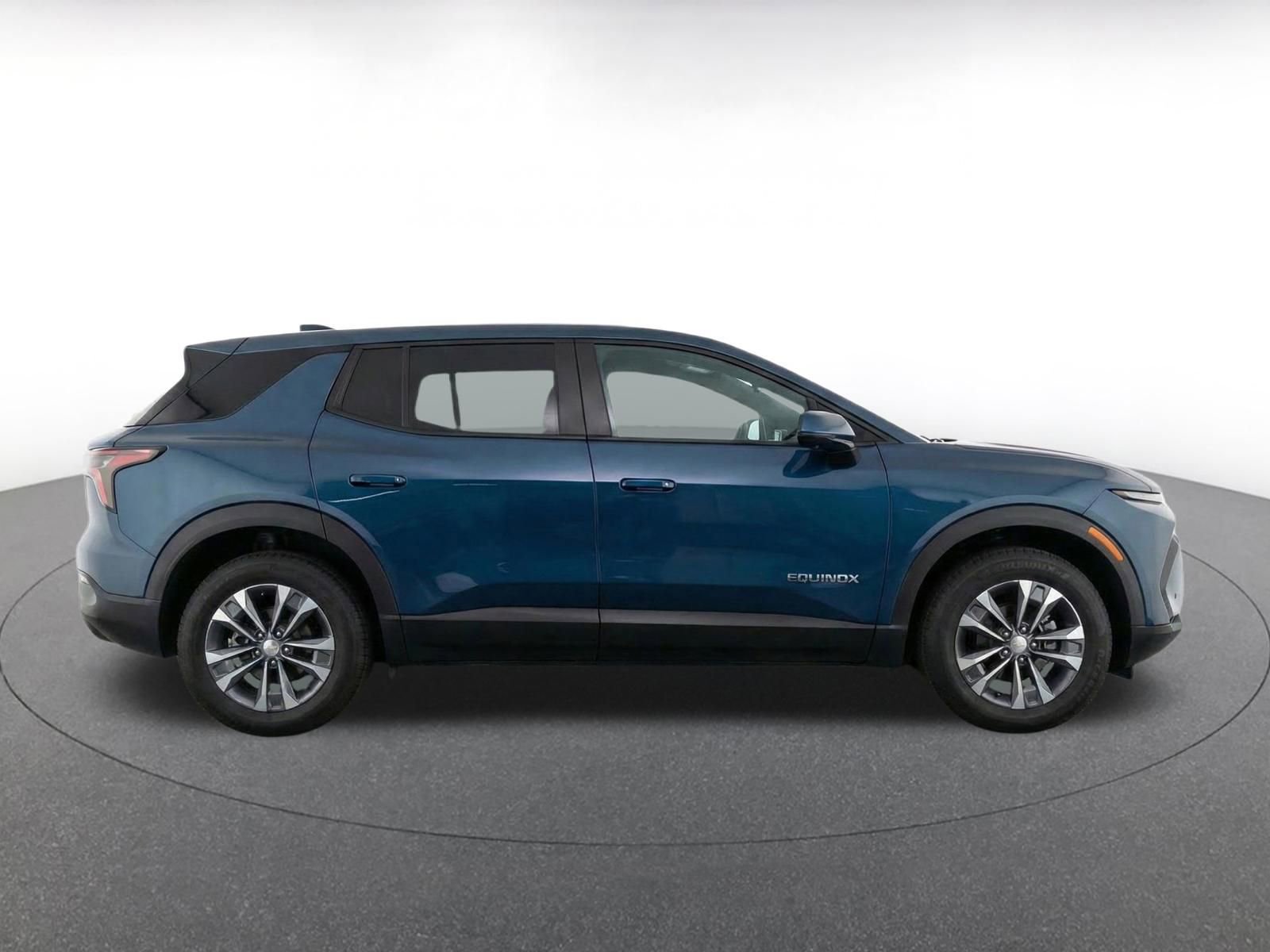 Thumbnail: 2025 Chevrolet Equinox - 13