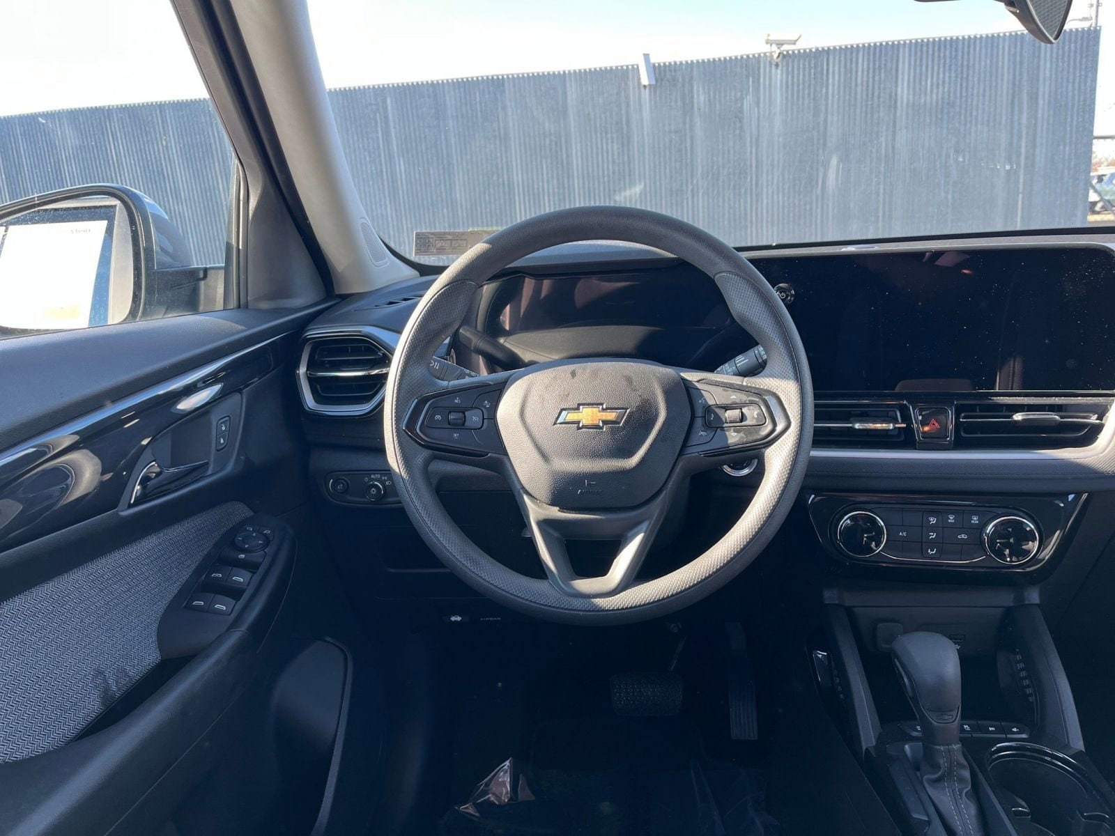 Thumbnail: 2025 Chevrolet TrailBlazer - 26