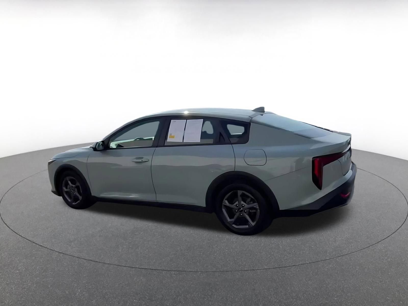 Thumbnail: 2025 Kia K4 - 11