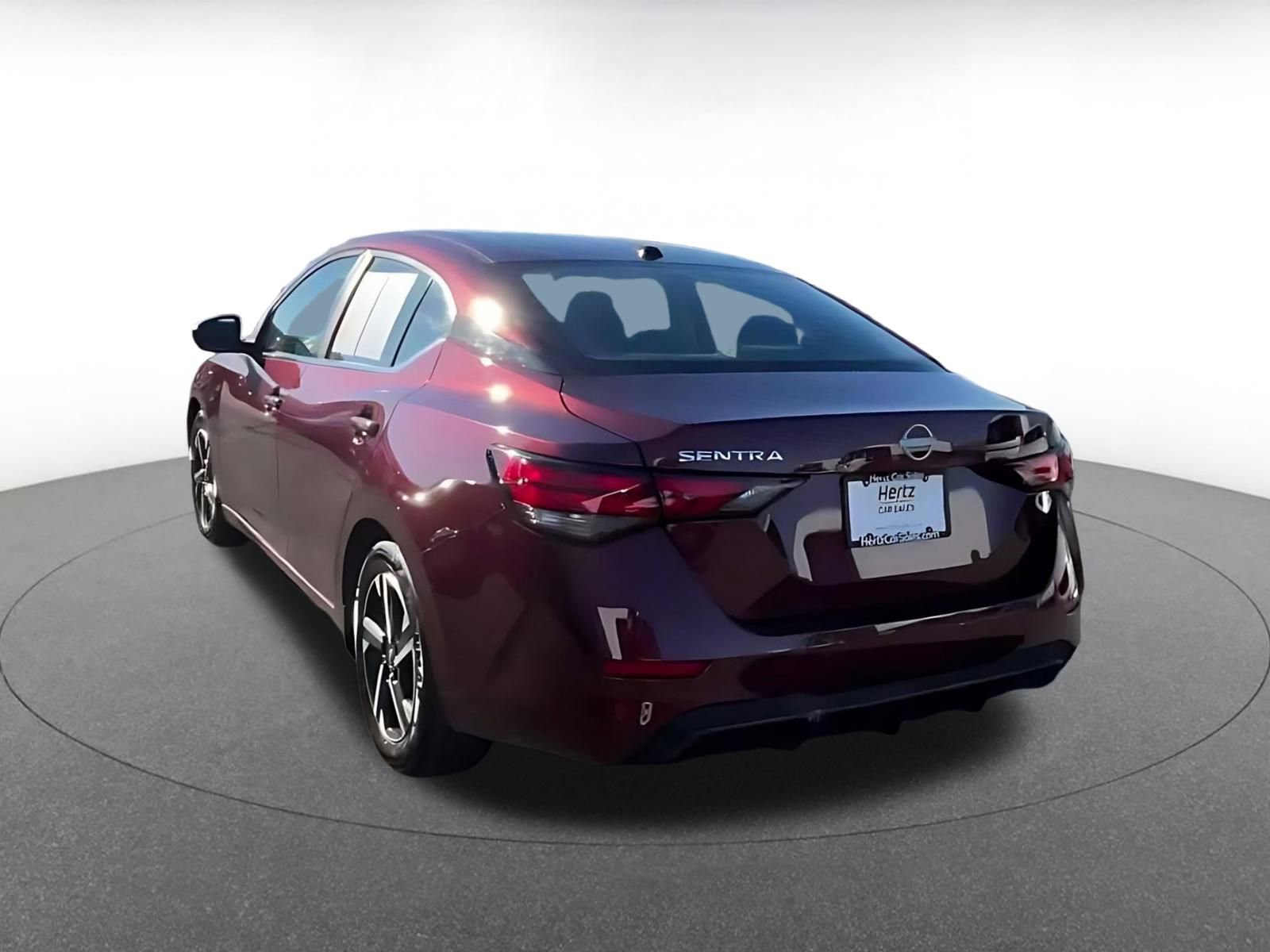 Thumbnail: 2025 Nissan Sentra - 10