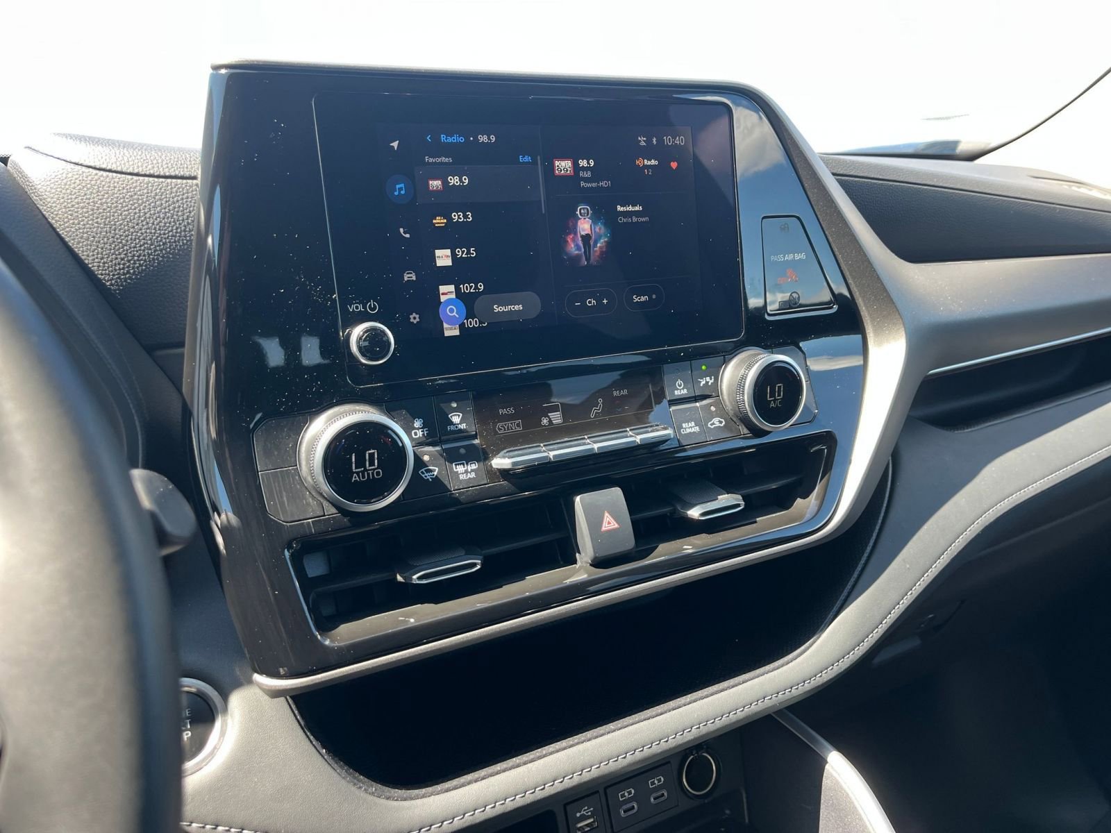 Thumbnail: 2025 Toyota Highlander - 20