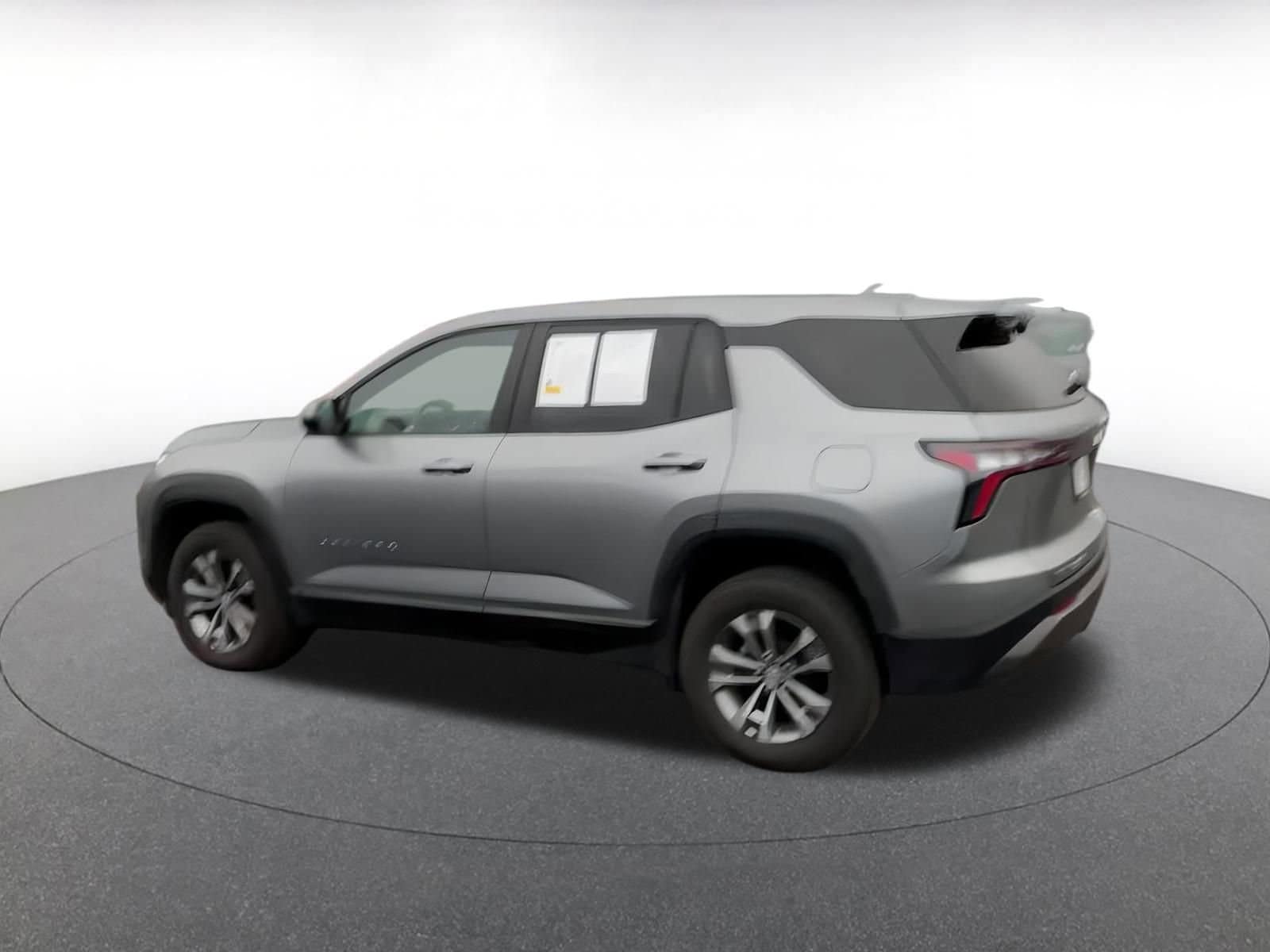 Thumbnail: 2025 Chevrolet Equinox - 10