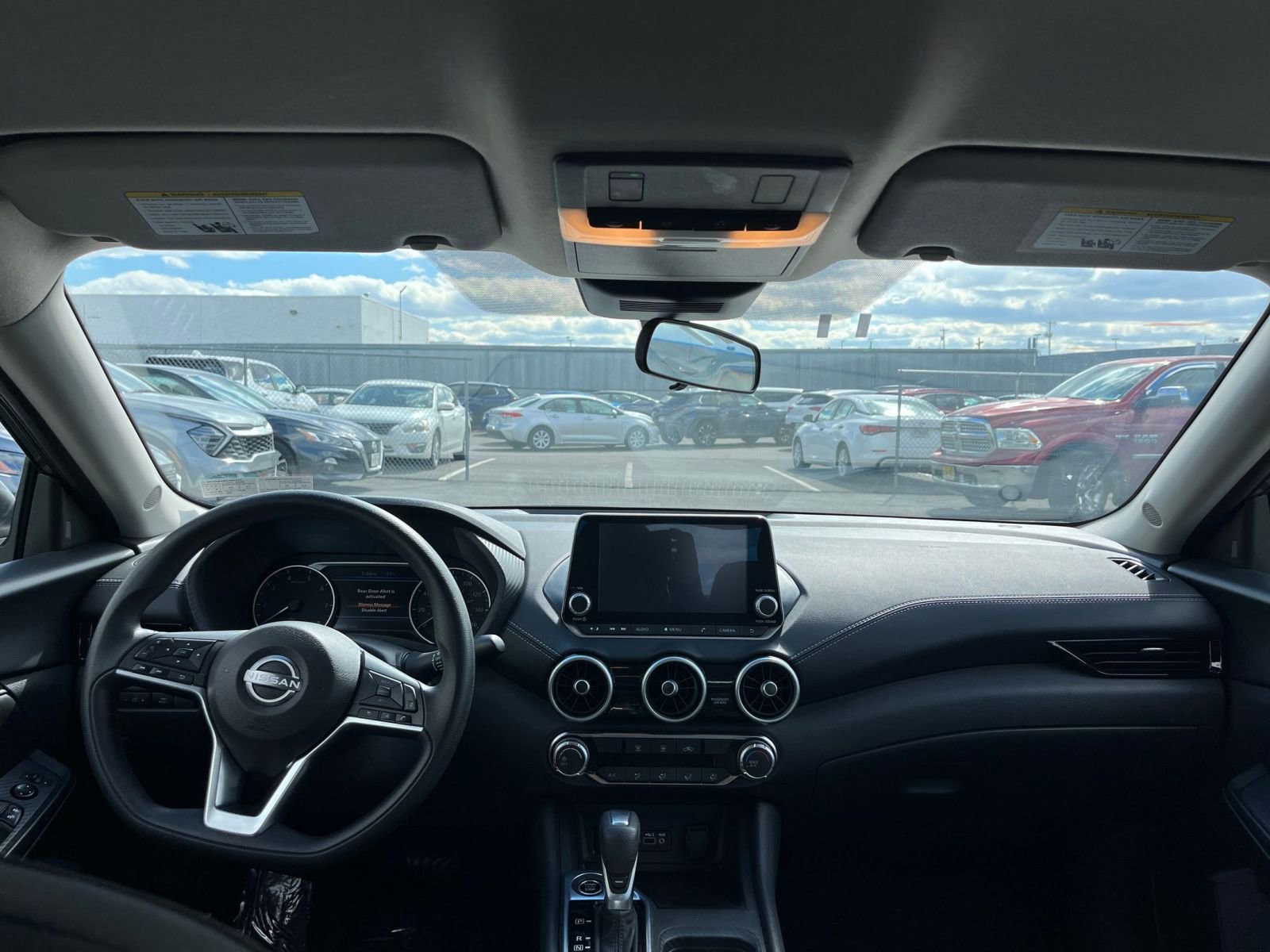 Thumbnail: 2025 Nissan Sentra - 32