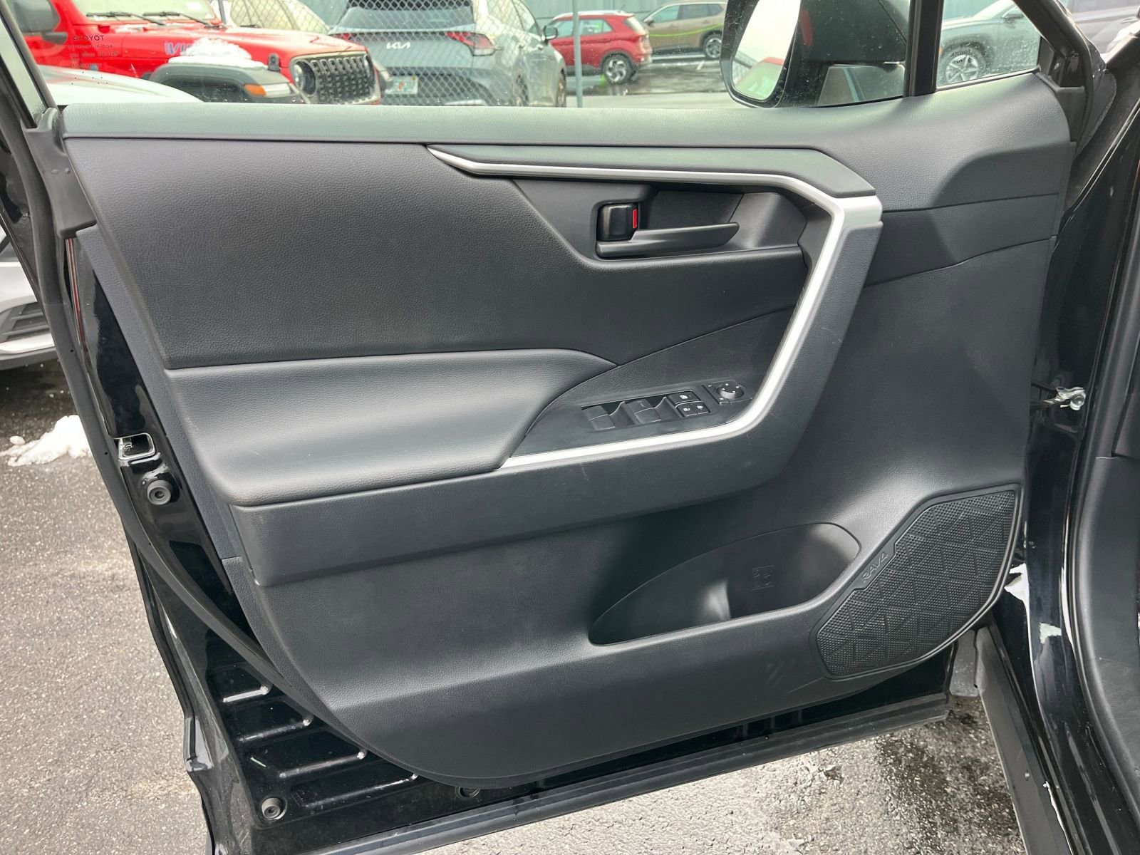 Thumbnail: 2025 Toyota RAV4 - 20