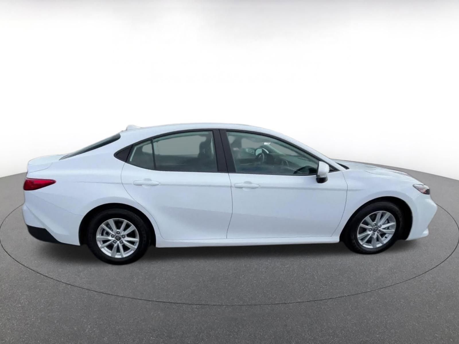 Thumbnail: 2025 Toyota Camry - 16