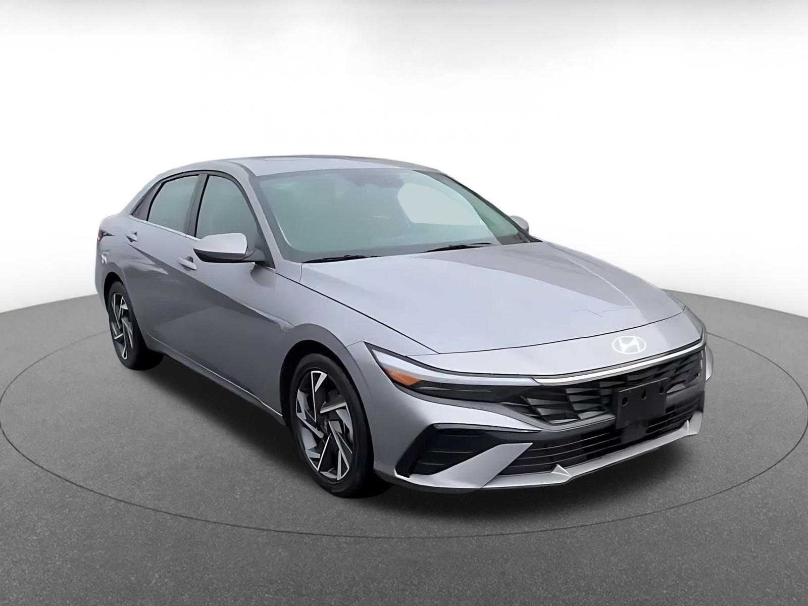 Thumbnail: 2025 Hyundai Elantra - 3