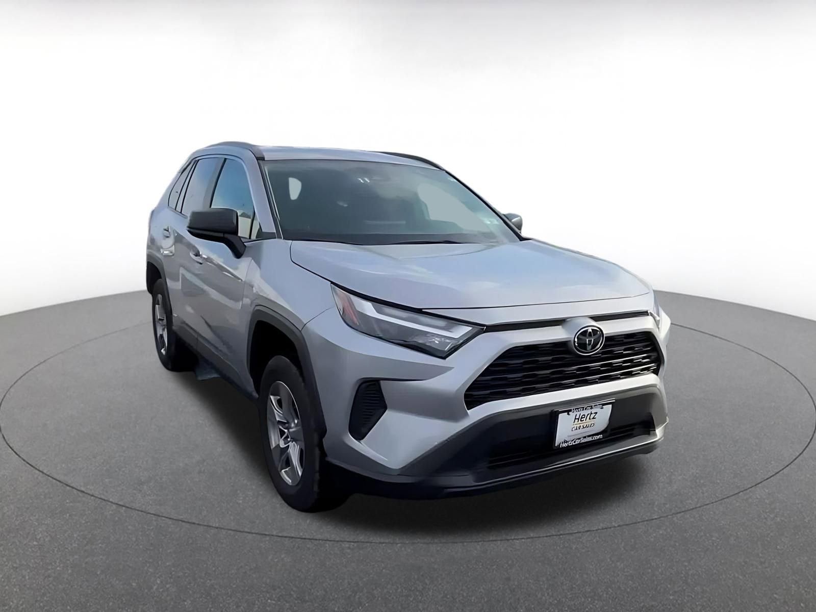 Thumbnail: 2025 Toyota RAV4 - 3