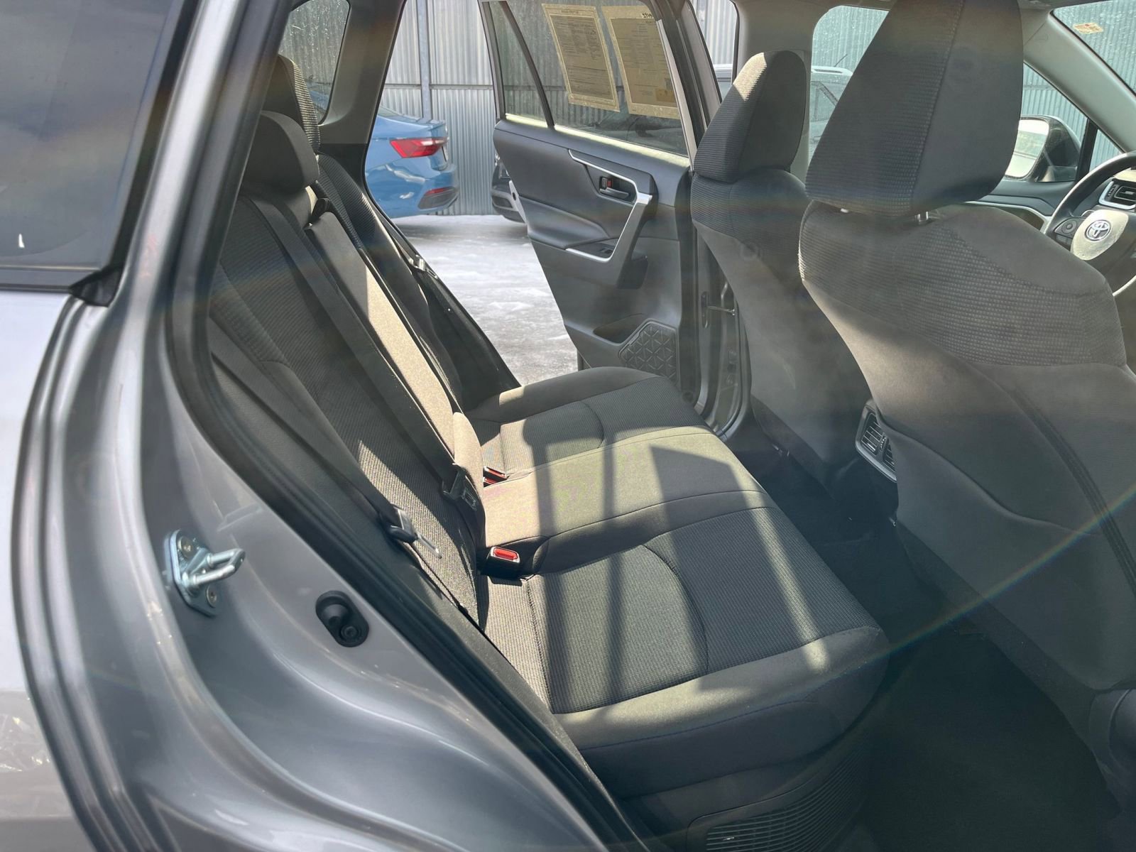 Thumbnail: 2025 Toyota RAV4 - 25