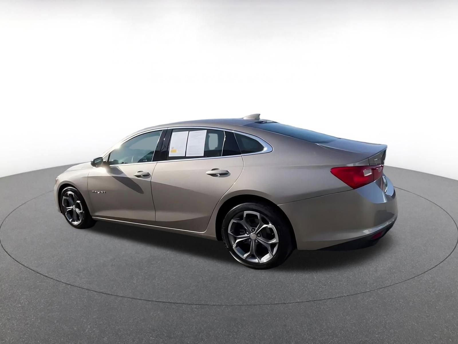 Thumbnail: 2024 Chevrolet Malibu - 10