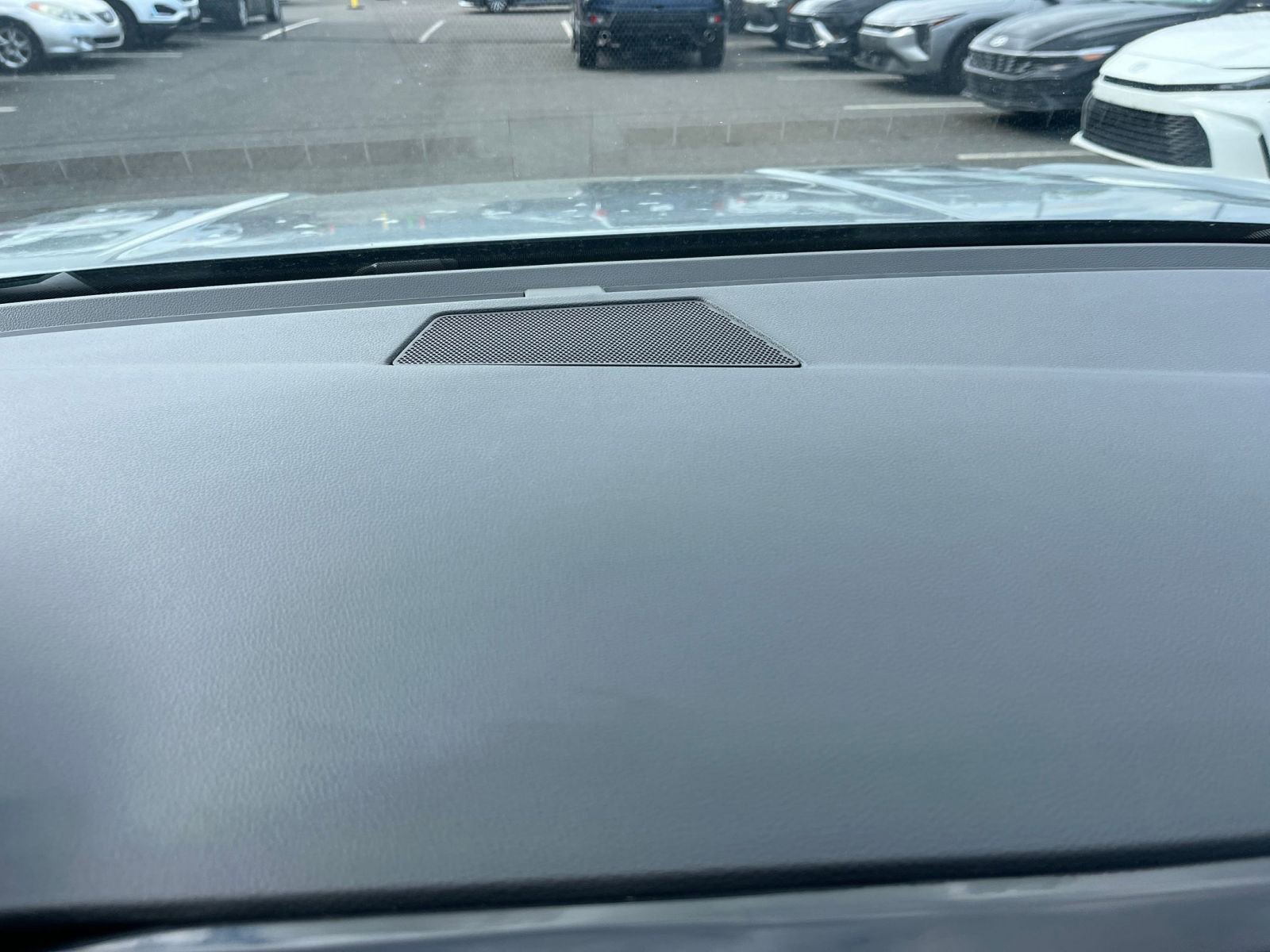 Thumbnail: 2025 Volkswagen Taos - 17