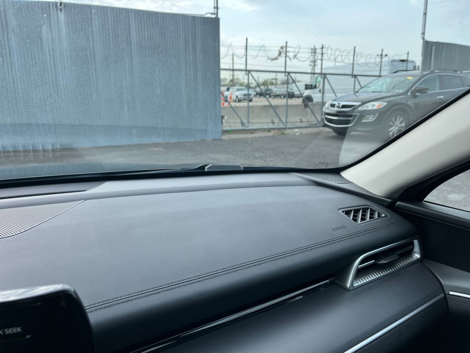 2023 Kia K5 LXS 33