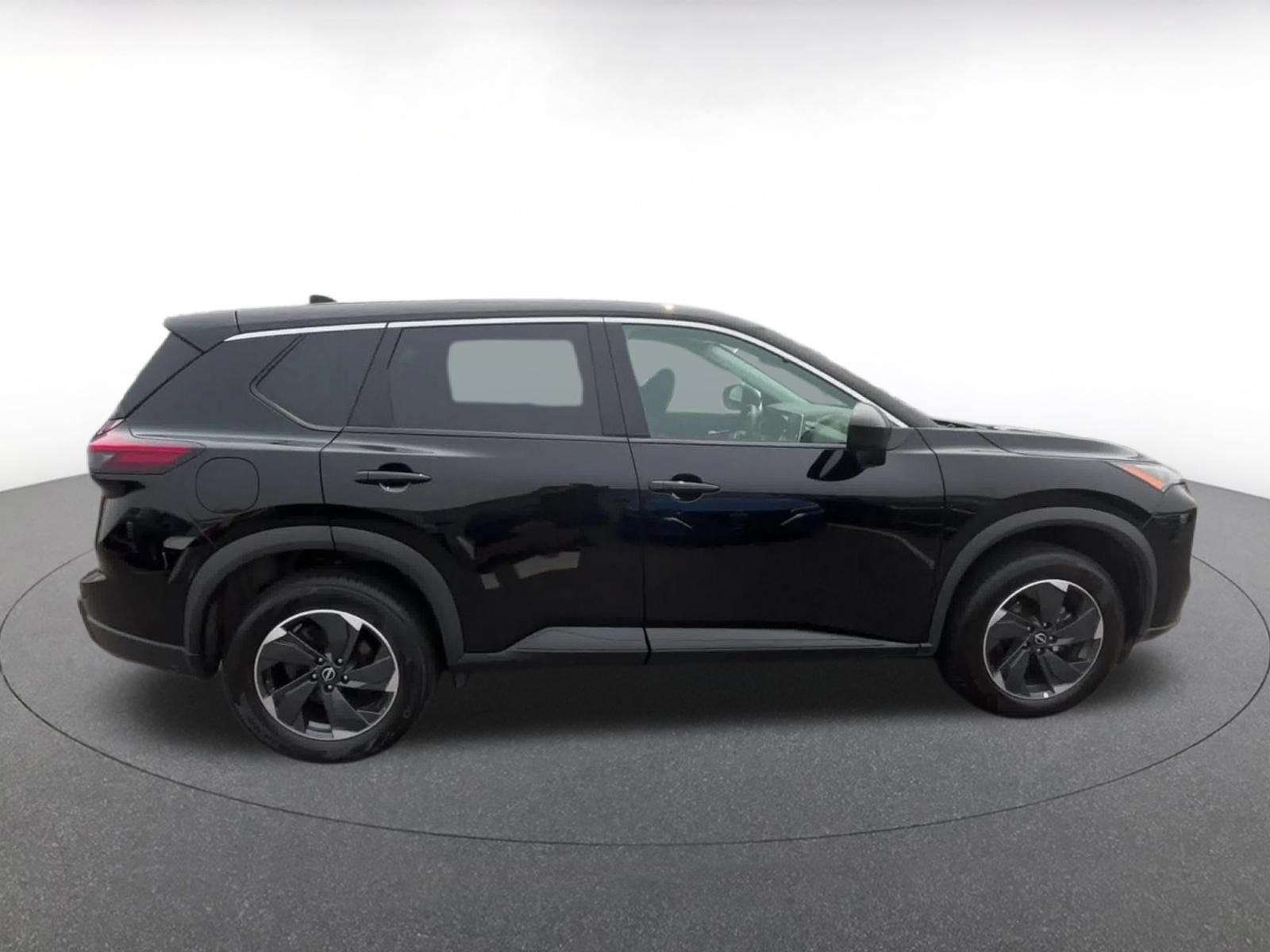 Thumbnail: 2025 Nissan Rogue - 16