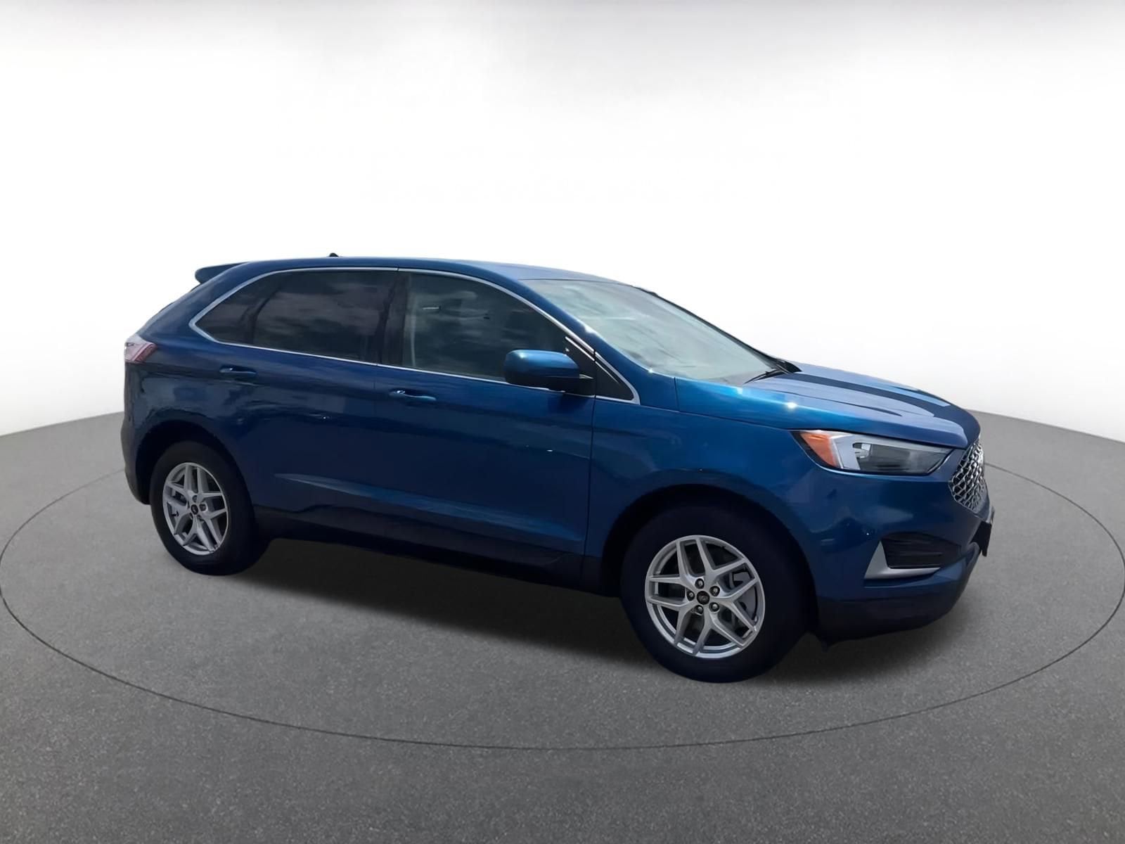 Thumbnail: 2024 Ford Edge - 2