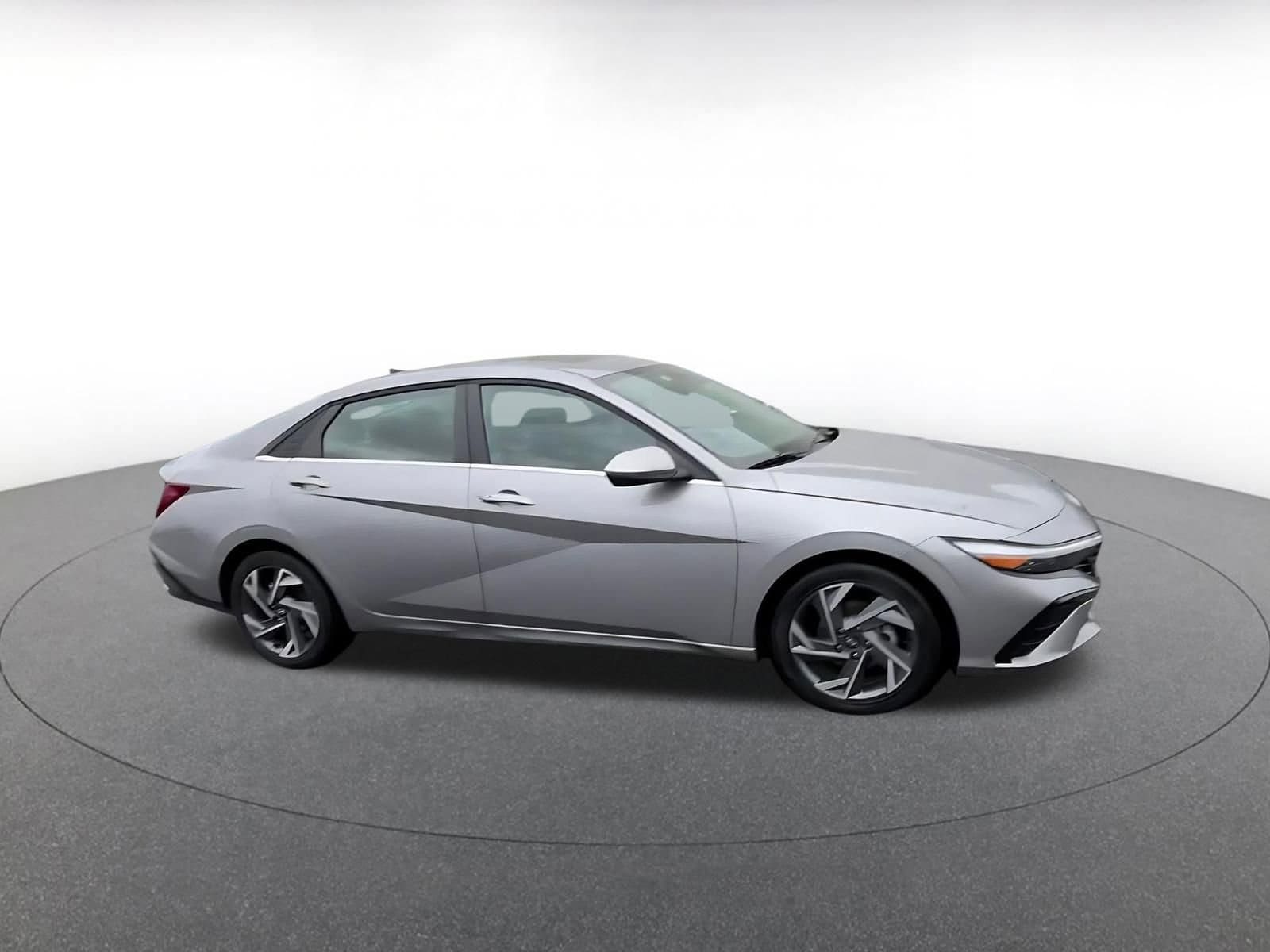 Thumbnail: 2025 Hyundai Elantra - 1