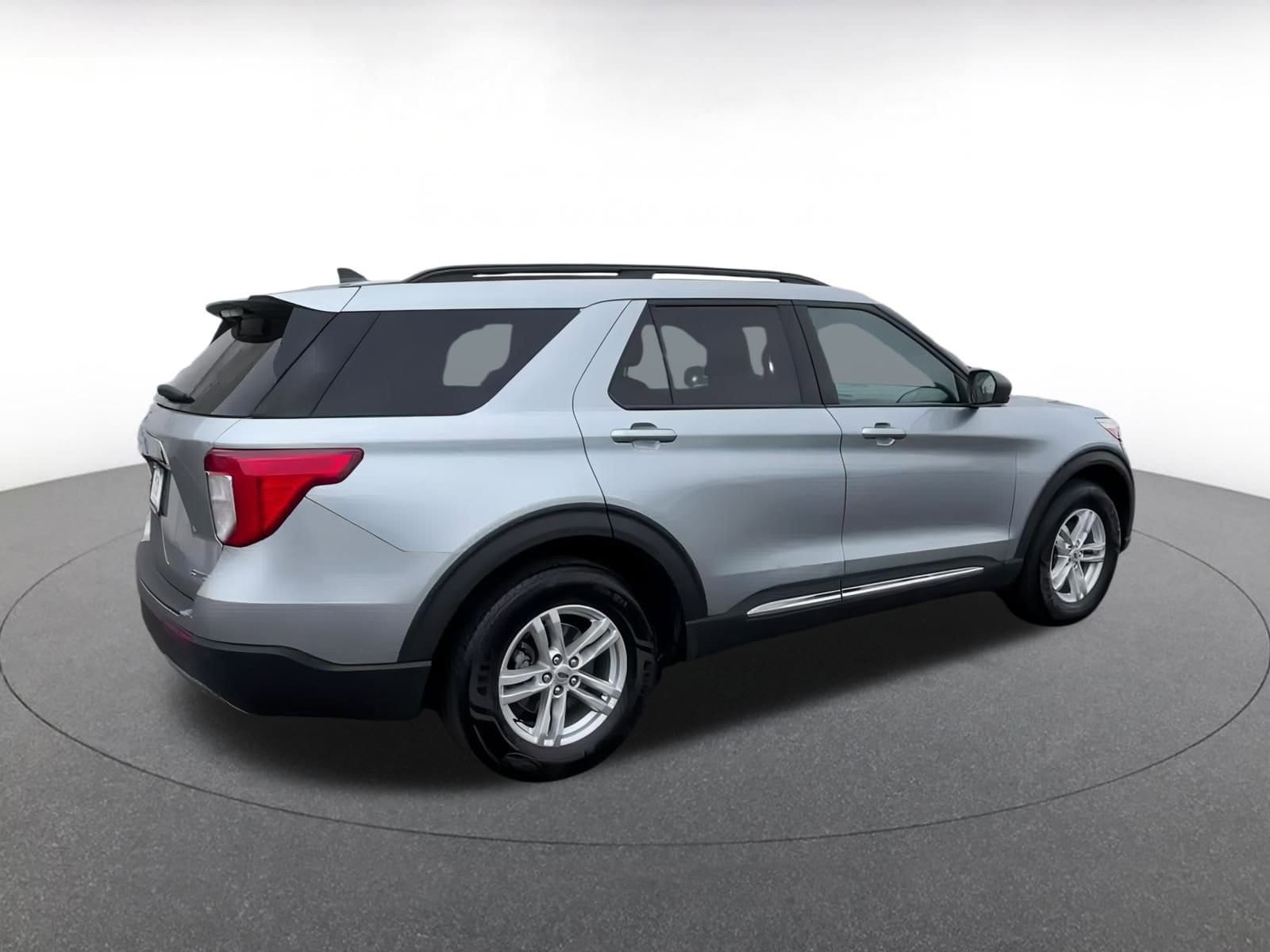 Thumbnail: 2023 Ford Explorer - 15