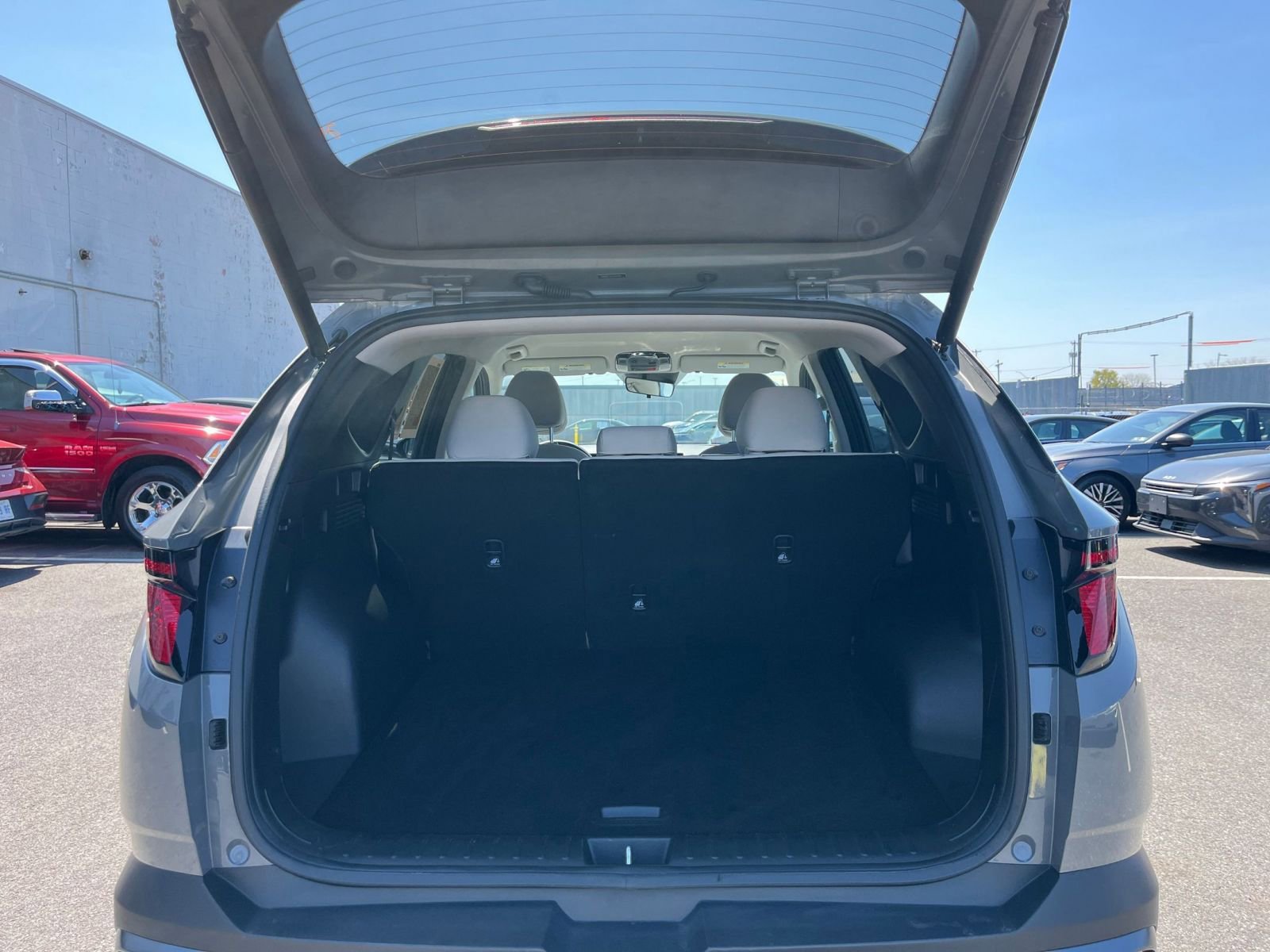 Thumbnail: 2025 Hyundai Tucson - 33