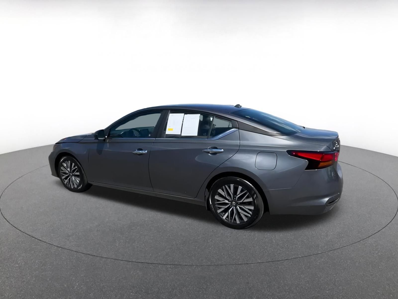 Thumbnail: 2024 Nissan Altima - 10