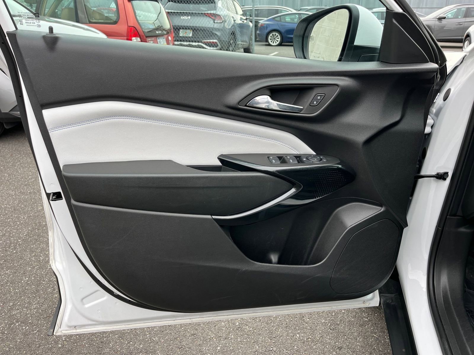 Thumbnail: 2025 Chevrolet Trax - 20