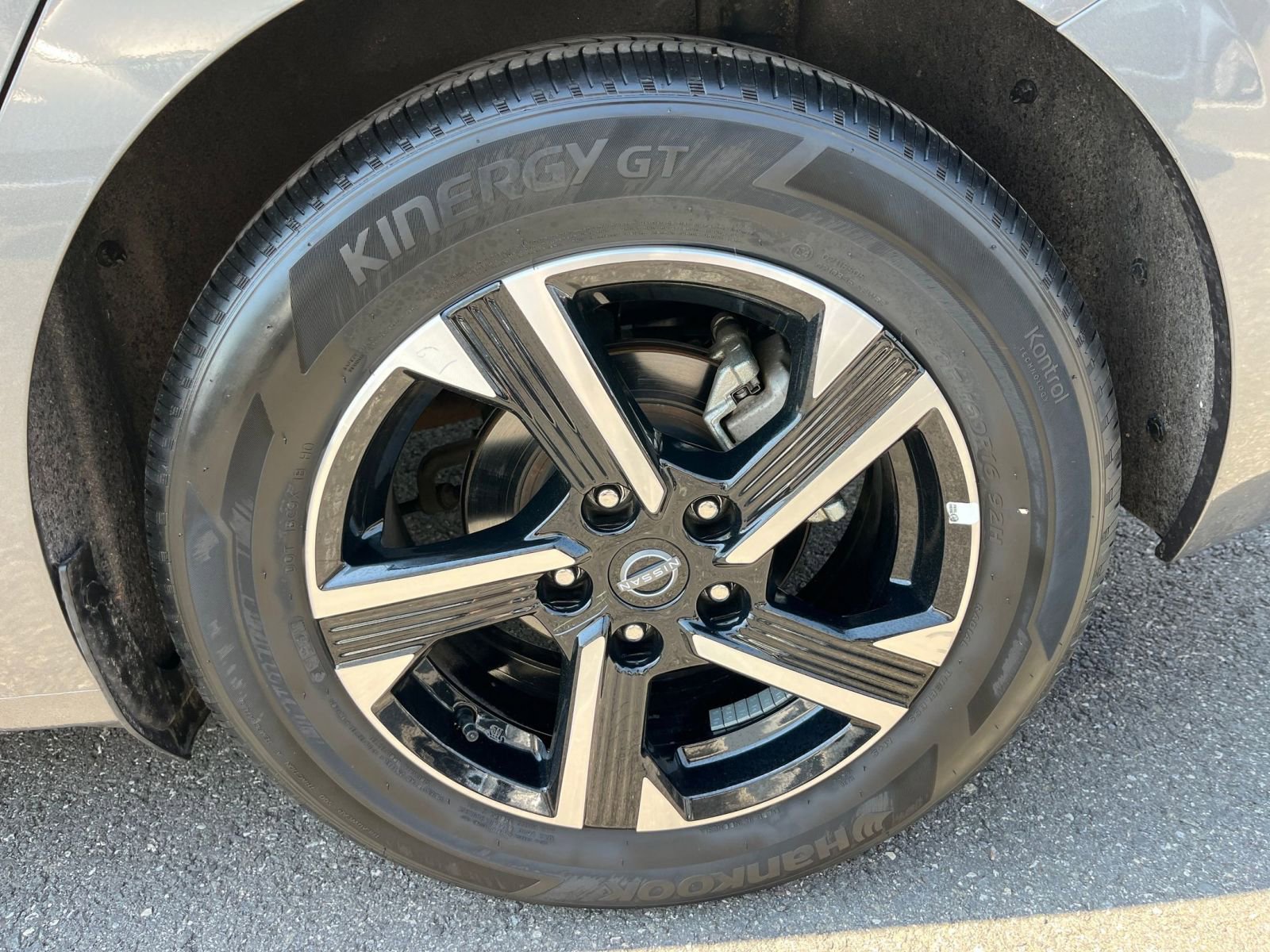 Thumbnail: 2025 Nissan Sentra - 29