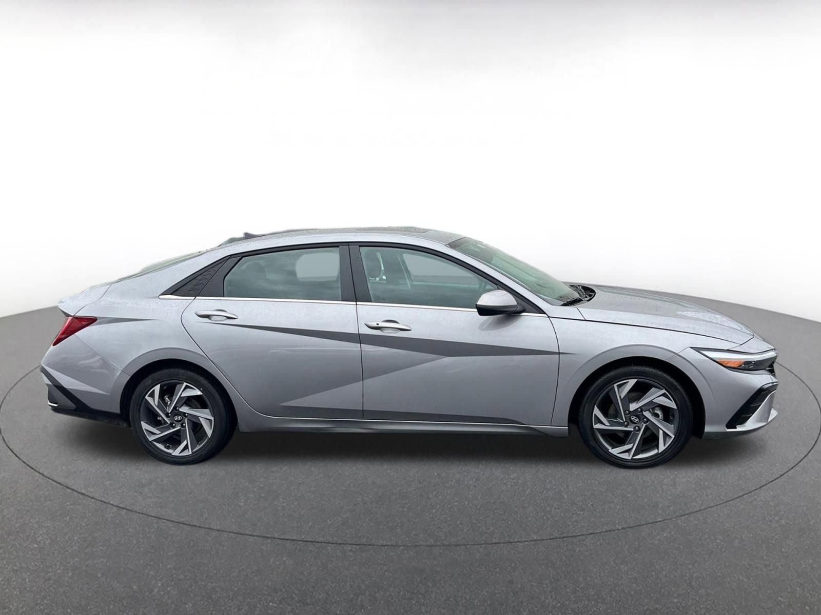 Thumbnail: 2025 Hyundai Elantra - 15