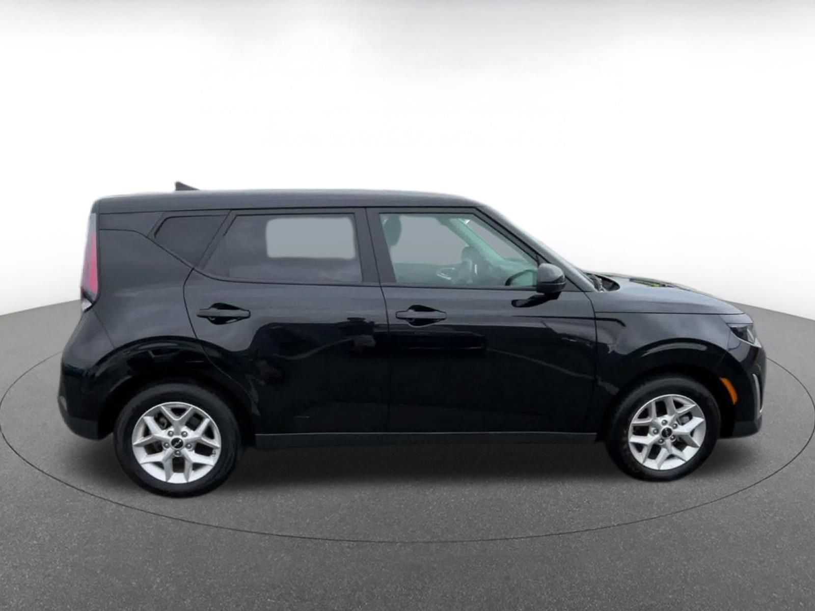 Thumbnail: 2025 Kia Soul - 13
