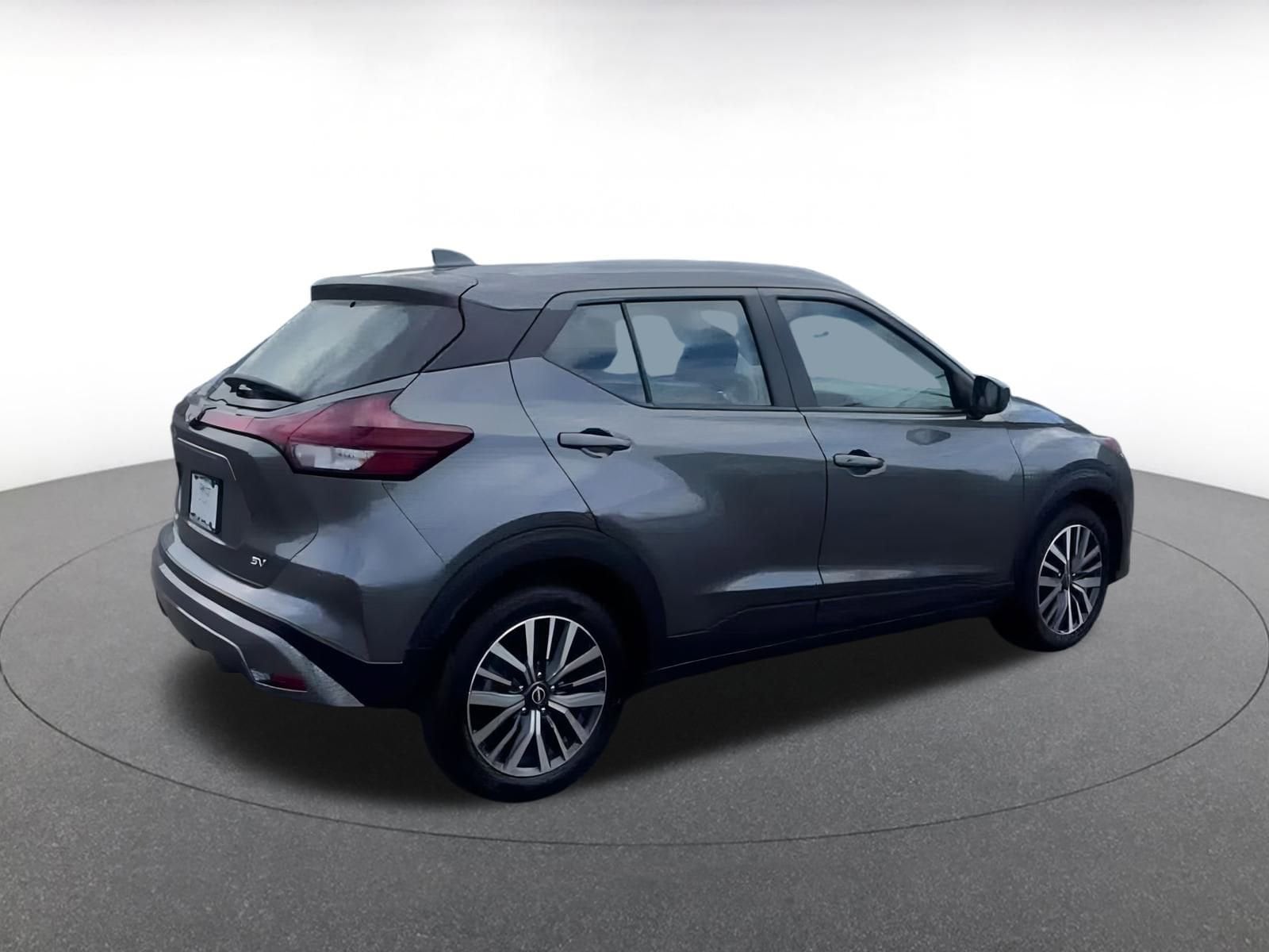 Thumbnail: 2024 Nissan Kicks - 15