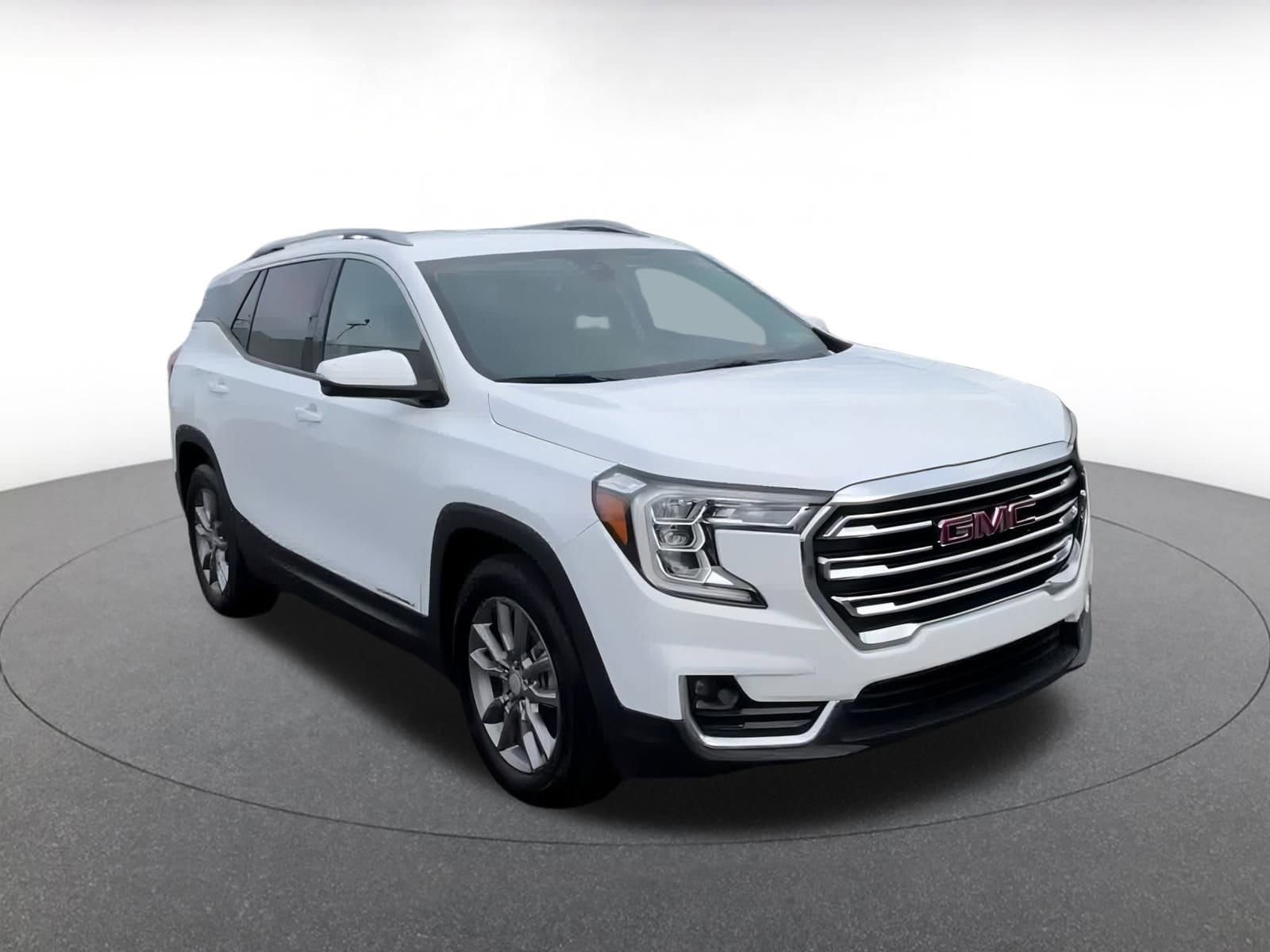 Thumbnail: 2023 GMC Terrain - 3
