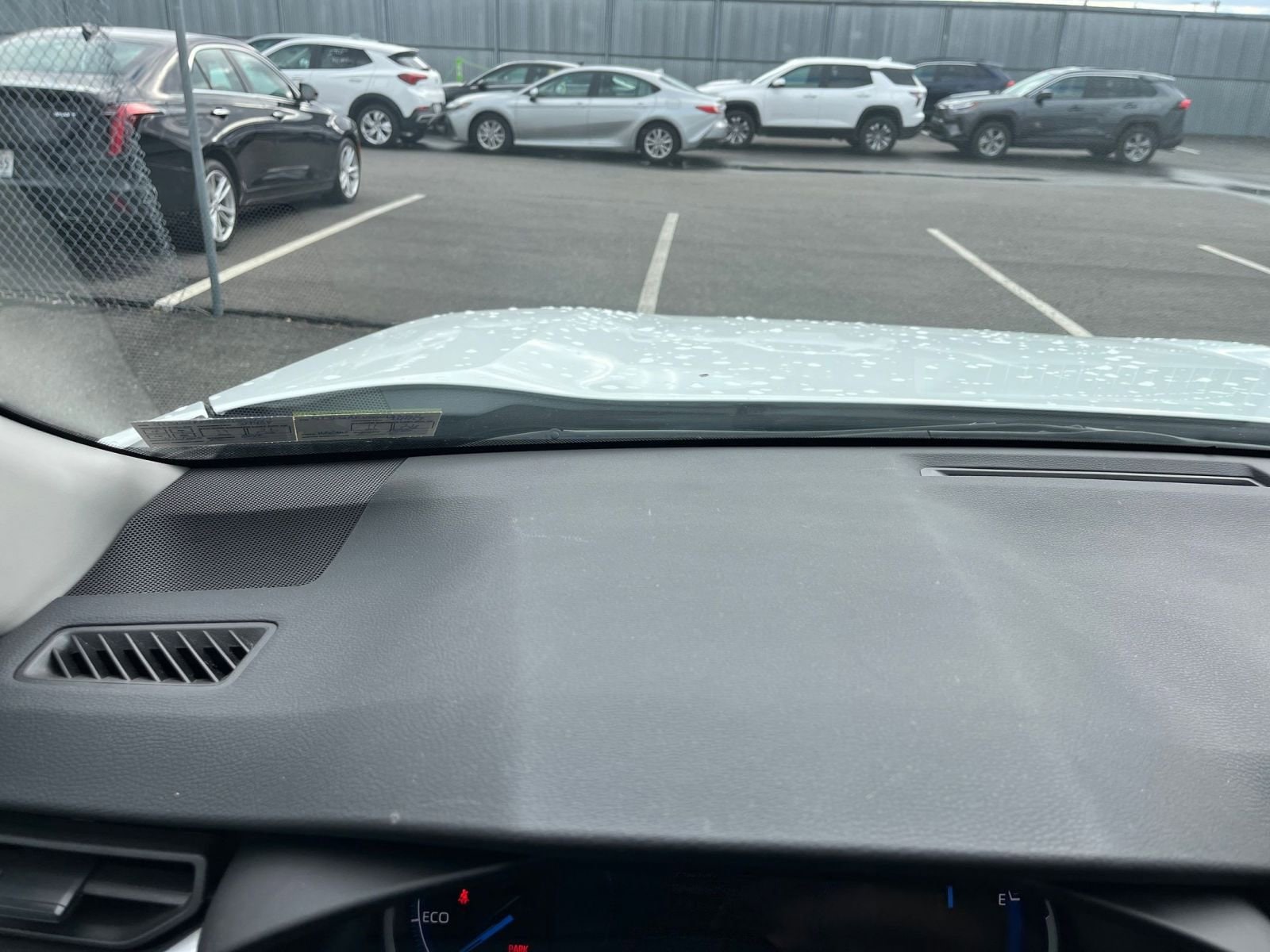 Thumbnail: 2025 Toyota RAV4 - 33