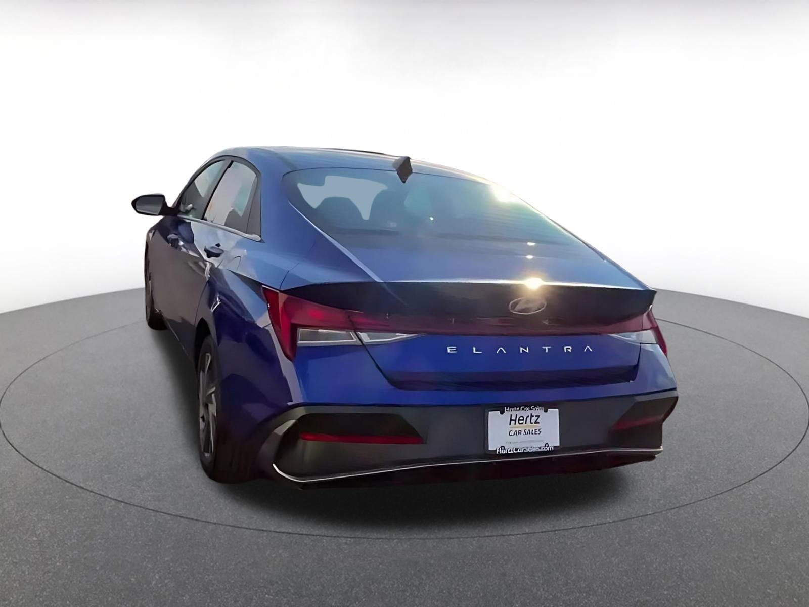 Thumbnail: 2025 Hyundai Elantra - 10