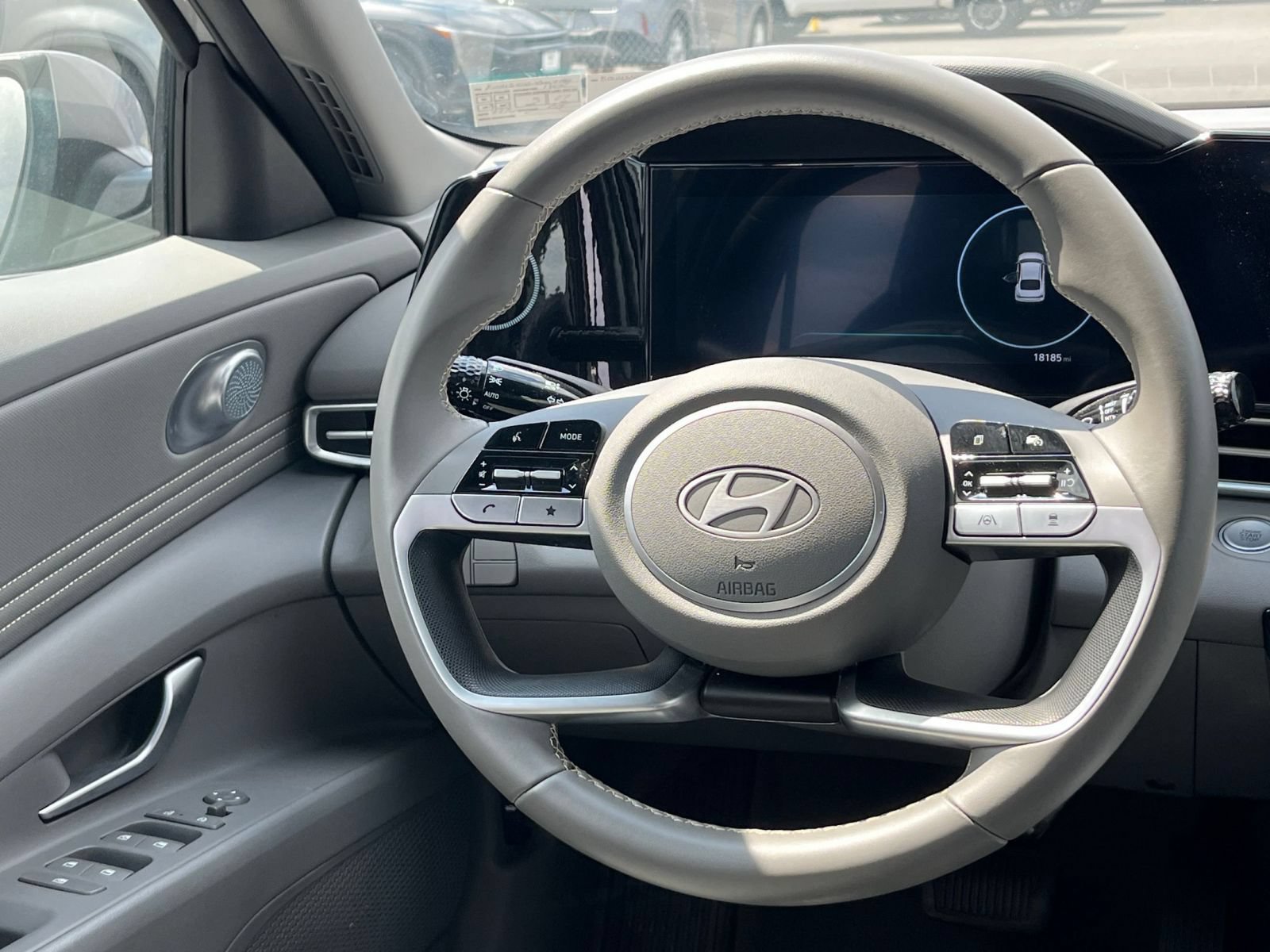 Thumbnail: 2025 Hyundai Elantra - 28