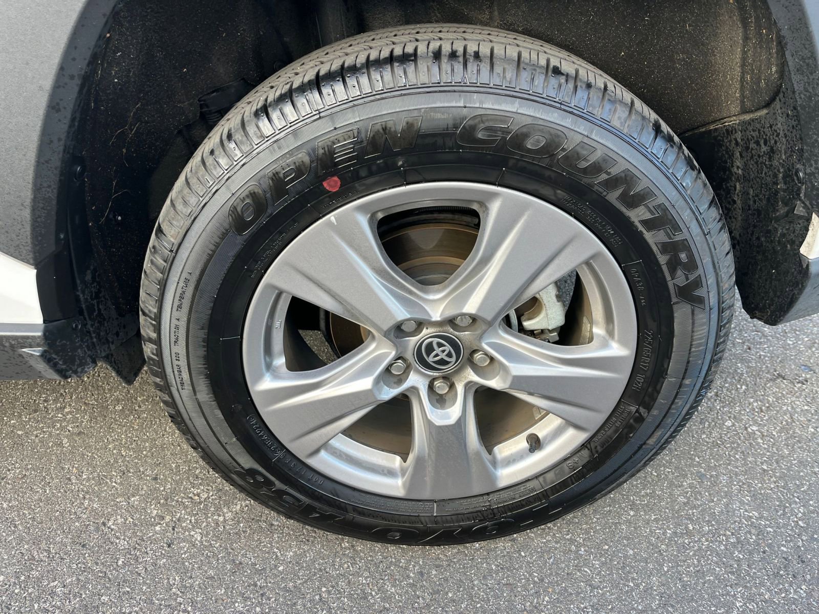 Thumbnail: 2025 Toyota RAV4 - 30