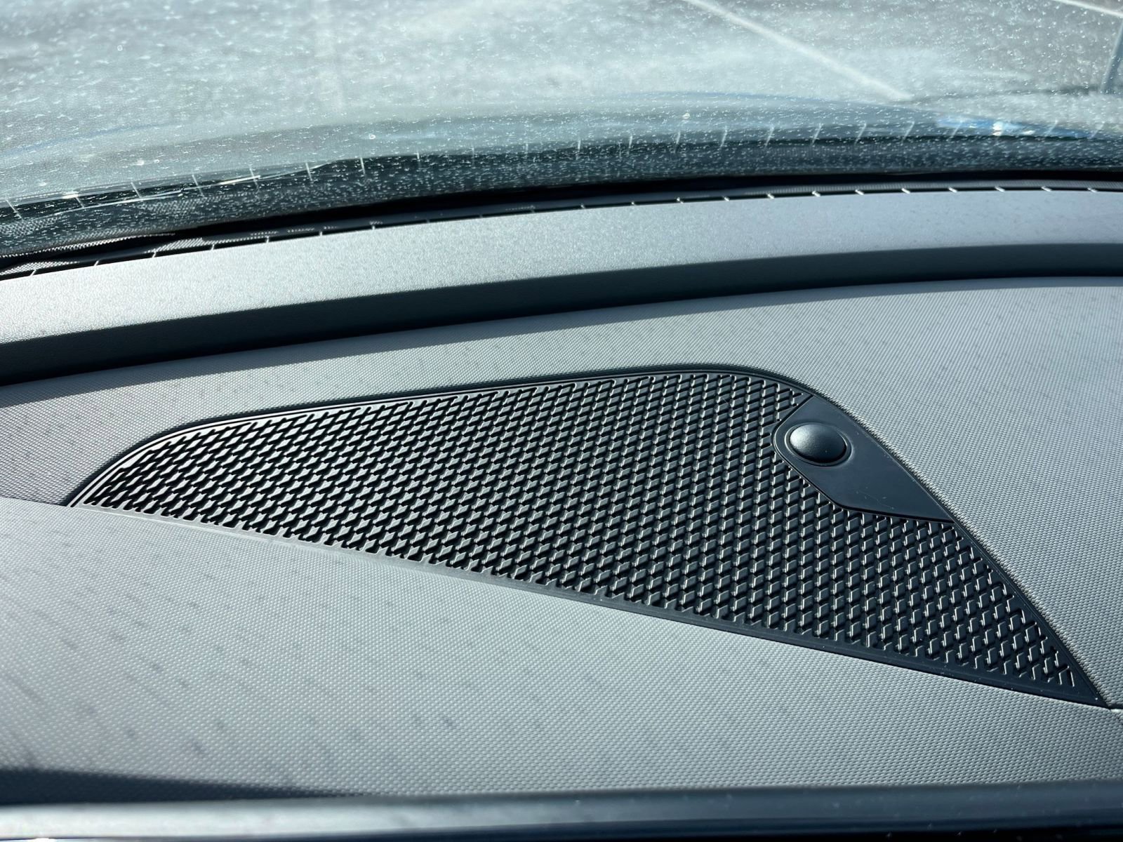 Thumbnail: 2025 Hyundai Elantra - 18