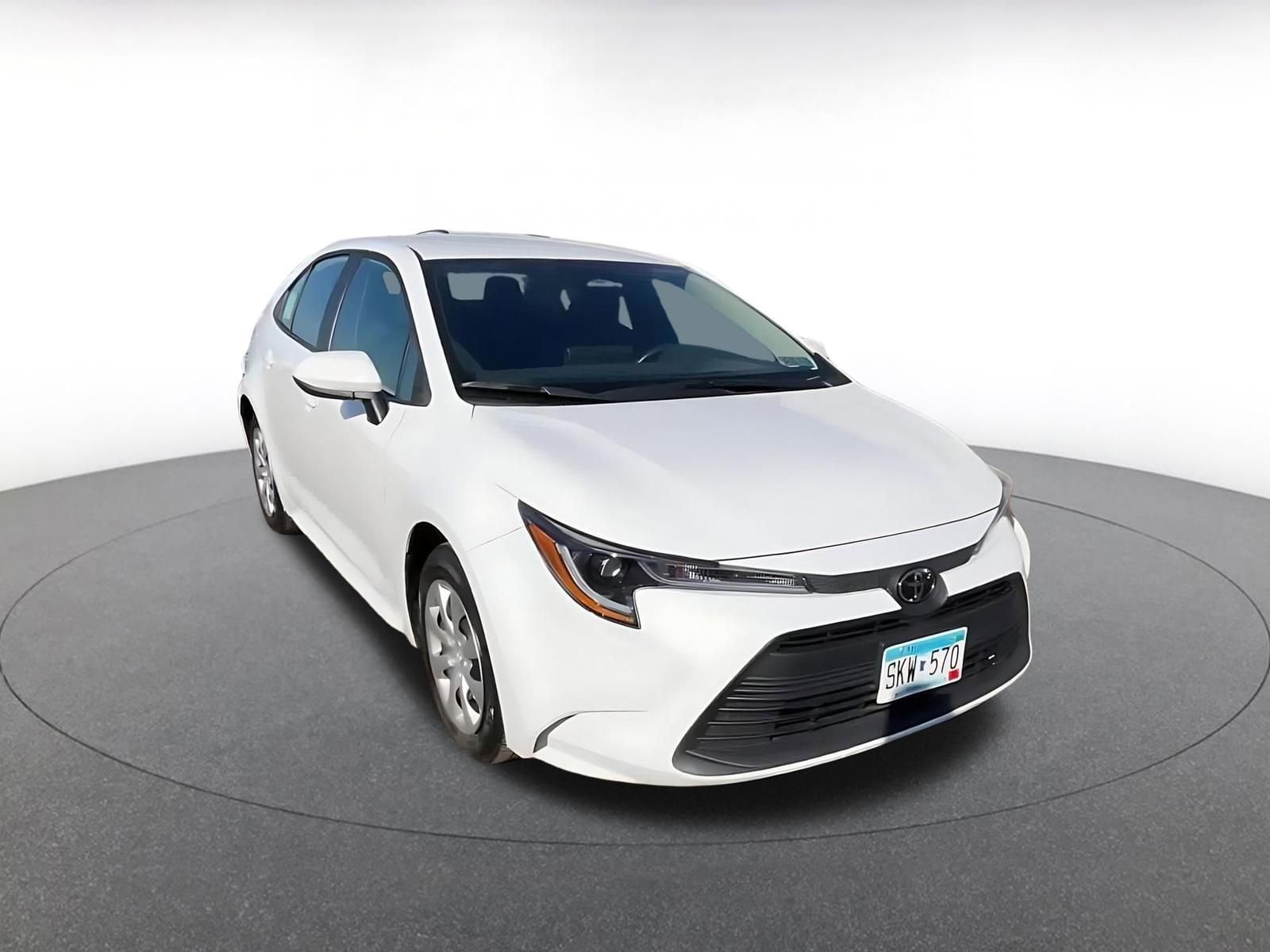 Thumbnail: 2025 Toyota Corolla - 3