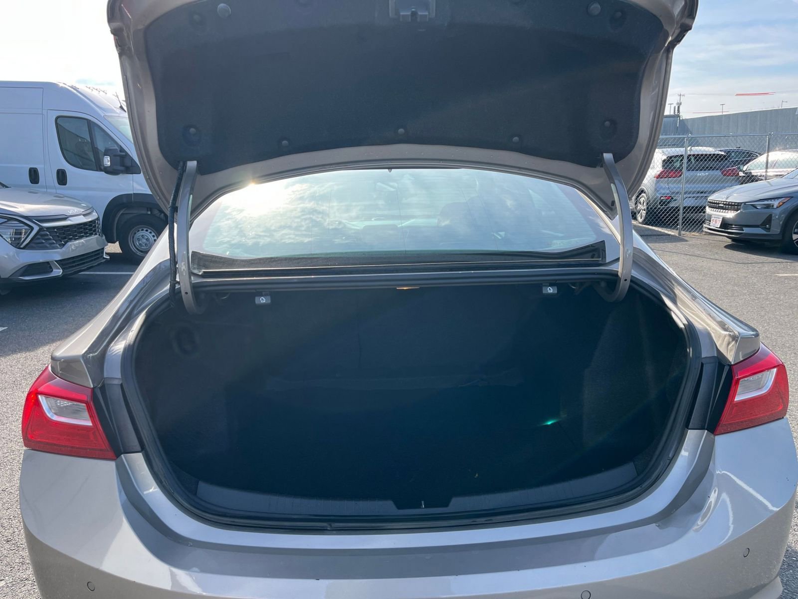 Thumbnail: 2024 Chevrolet Malibu - 31