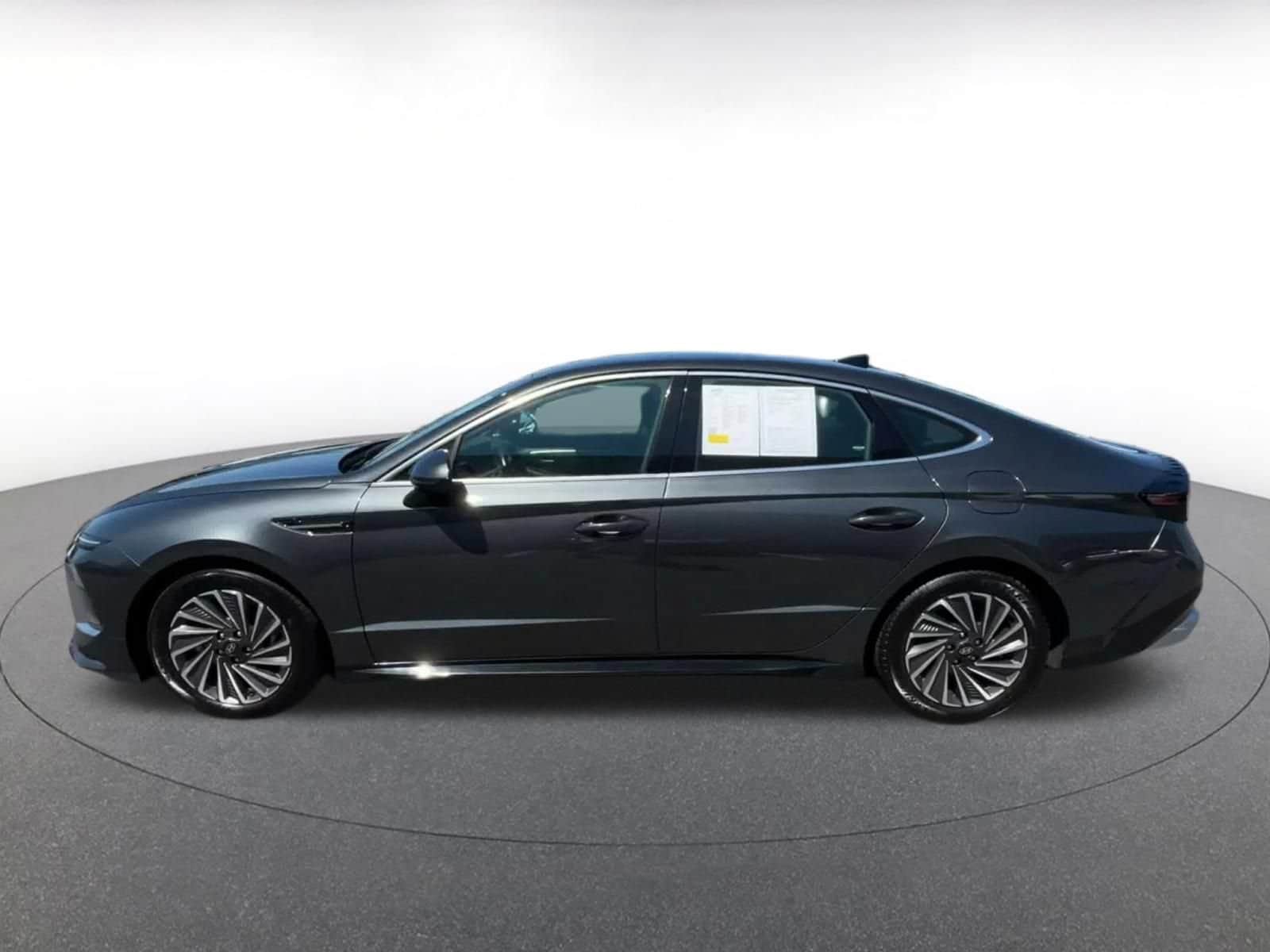 Thumbnail: 2025 Hyundai Sonata - 9
