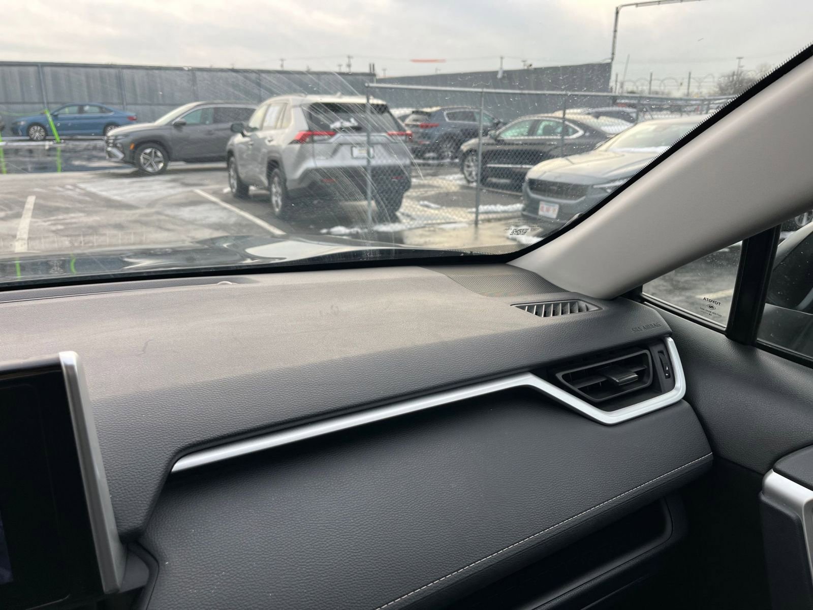 Thumbnail: 2025 Toyota RAV4 - 34