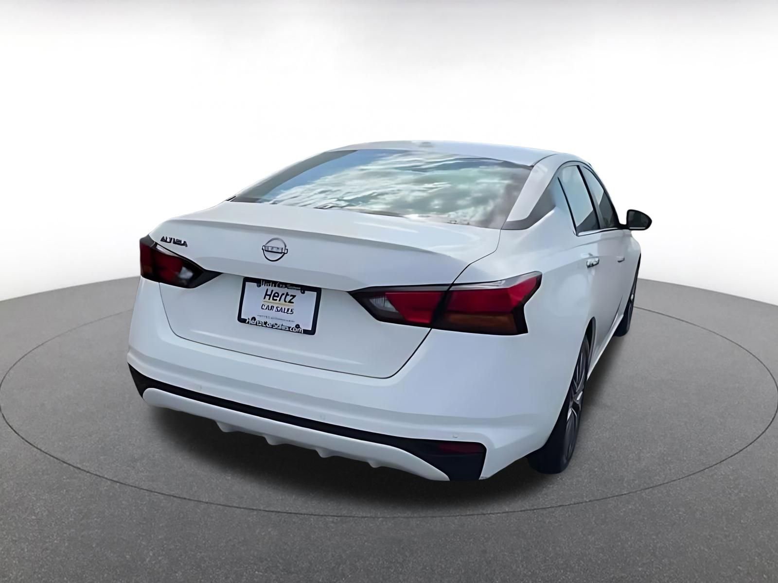 Thumbnail: 2025 Nissan Altima - 16