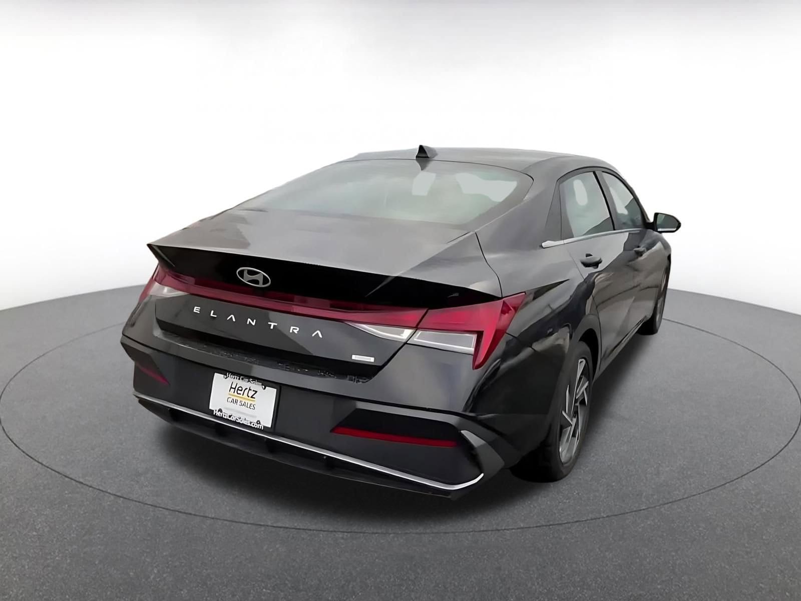 Thumbnail: 2025 Hyundai Elantra - 12