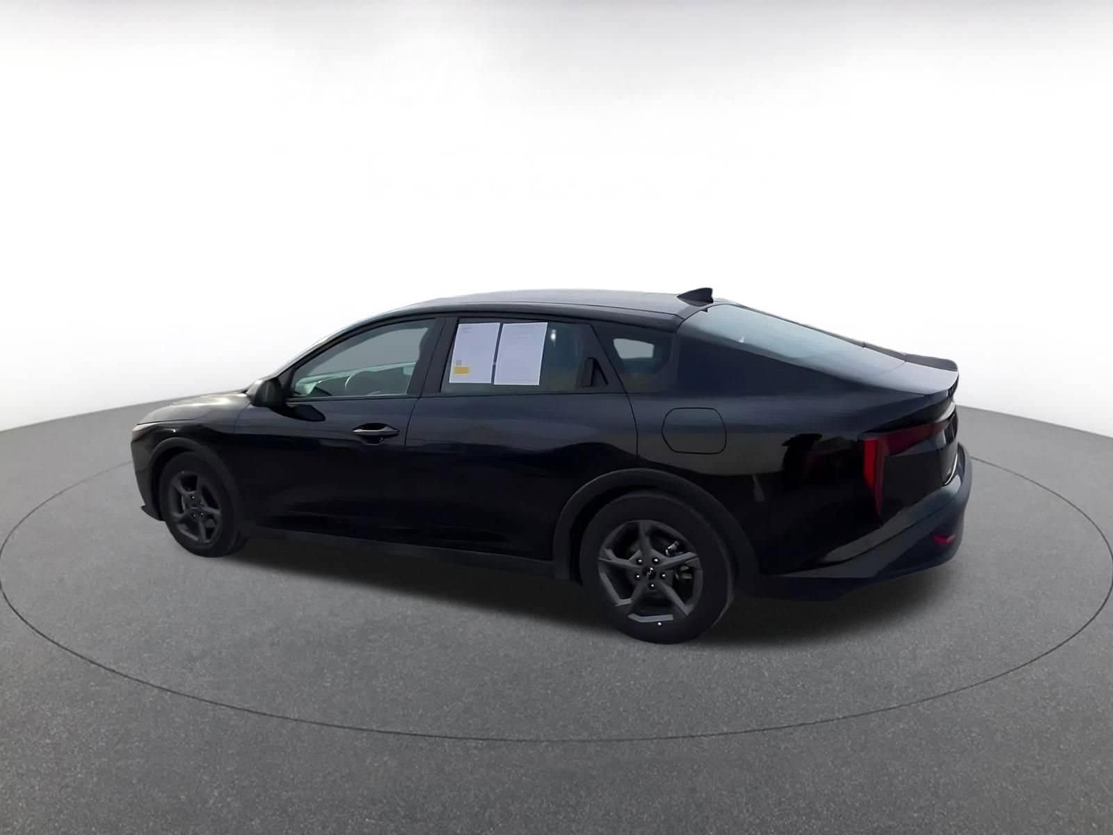 Thumbnail: 2025 Kia K4 - 10