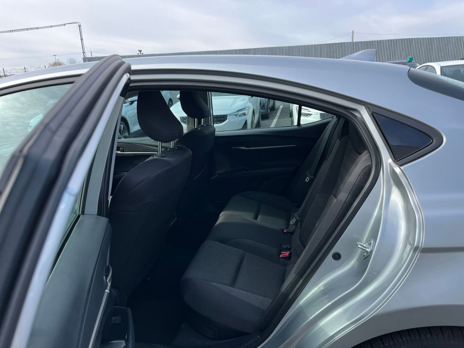 Thumbnail: 2025 Toyota Camry - 25