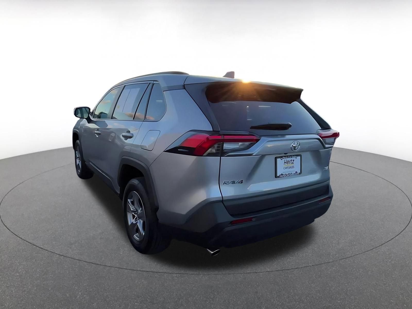 Thumbnail: 2025 Toyota RAV4 - 11