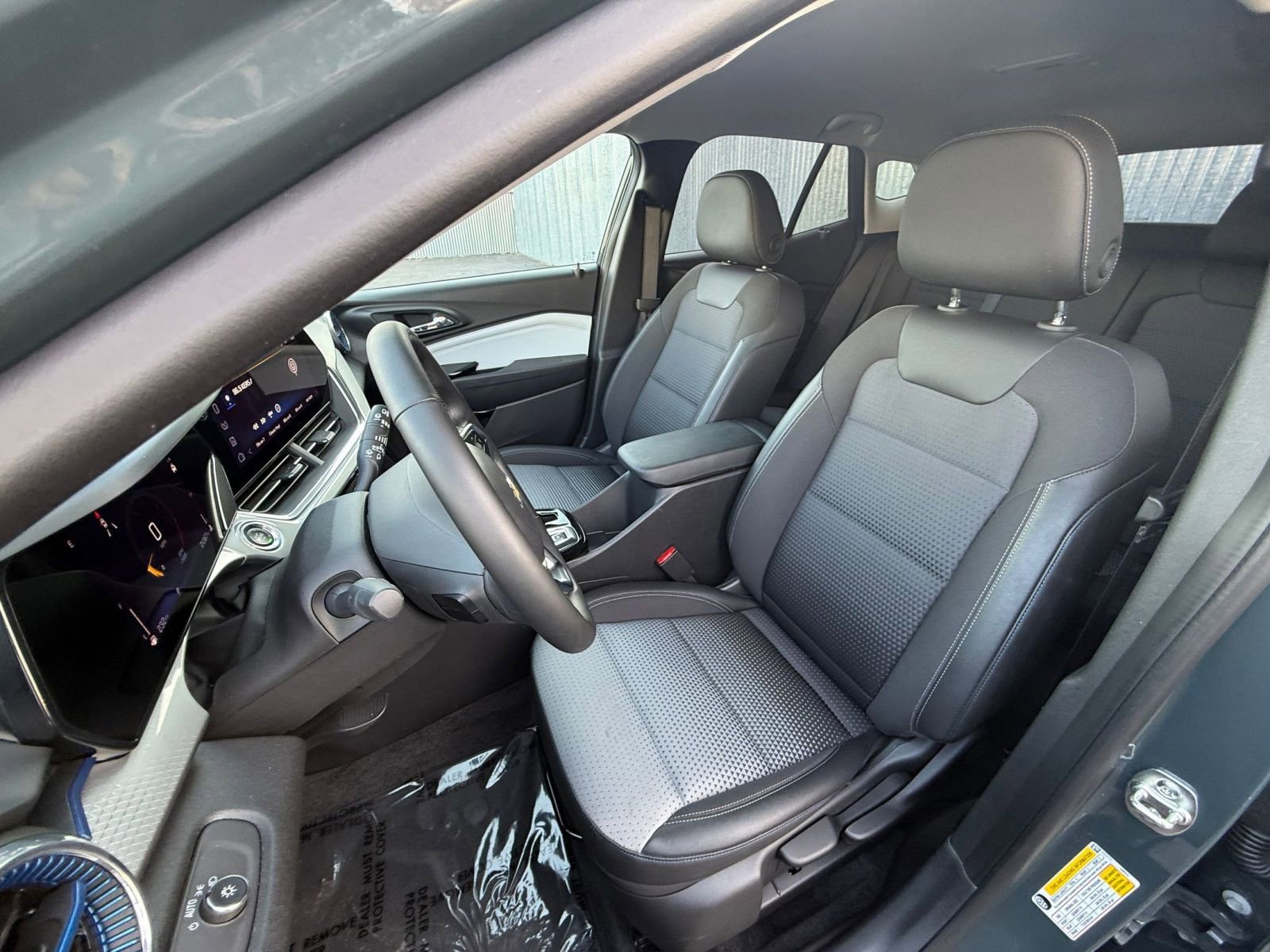 Thumbnail: 2025 Chevrolet Trax - 27