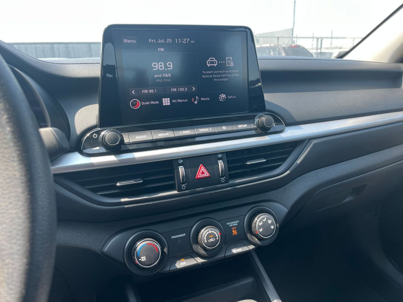 Thumbnail: 2024 Kia Forte - 22