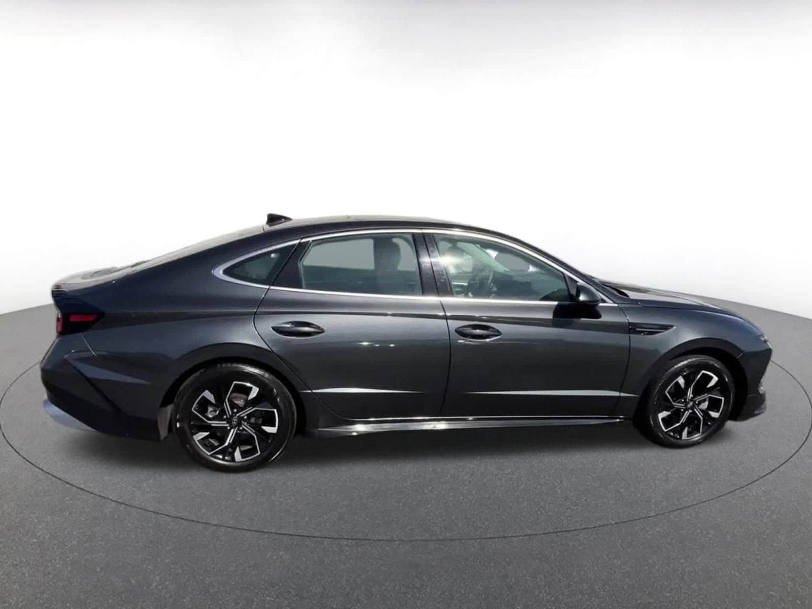 Thumbnail: 2025 Hyundai Sonata - 16