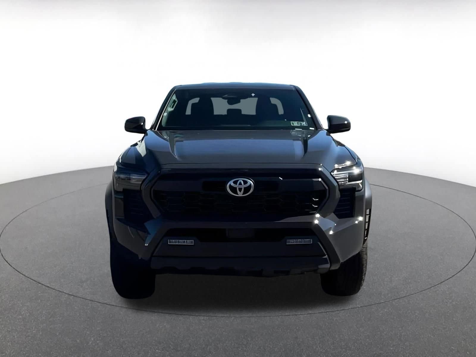 Thumbnail: 2025 Toyota Tacoma - 3