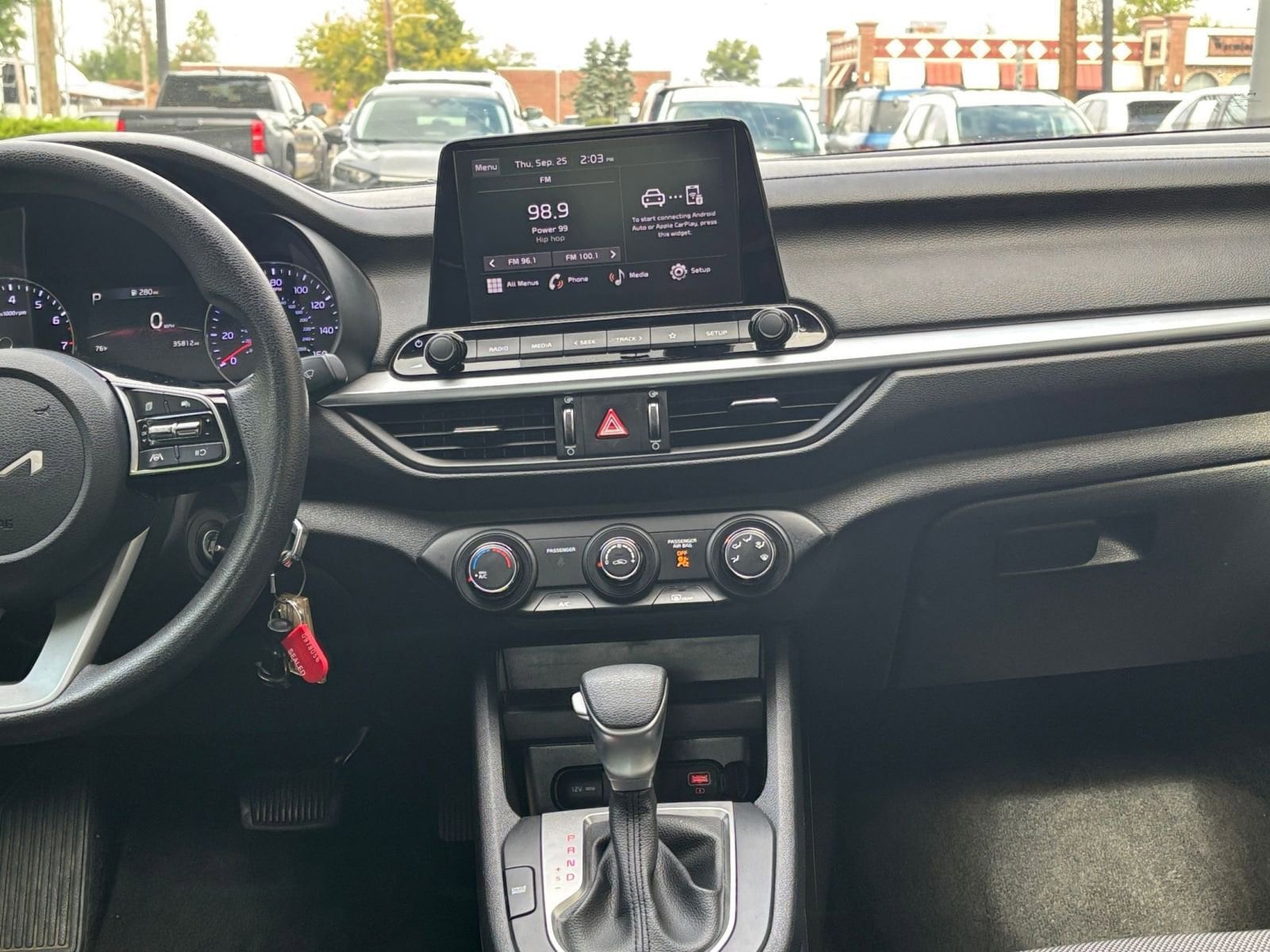 Thumbnail: 2024 Kia Forte - 18