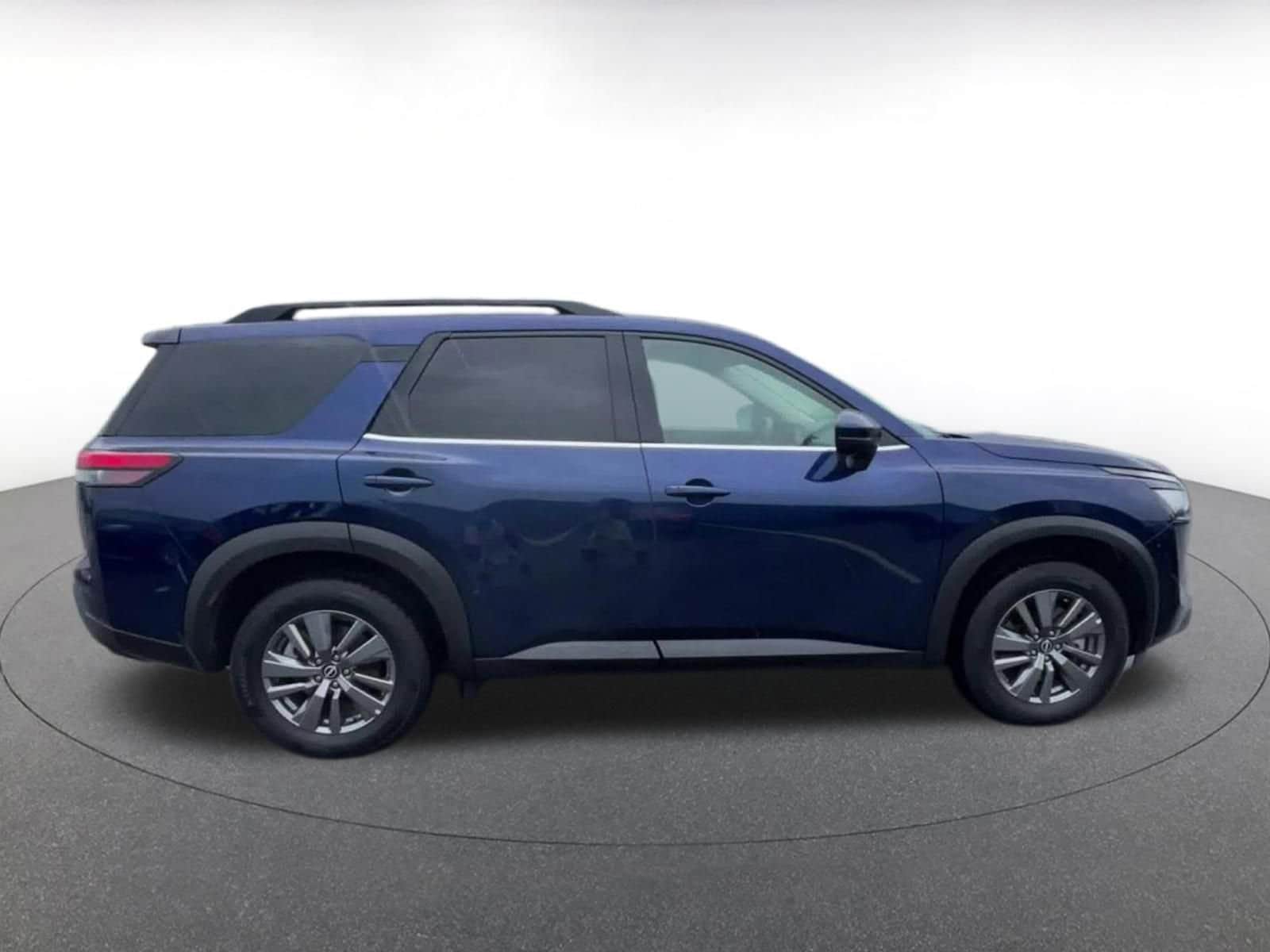 Thumbnail: 2025 Nissan Pathfinder - 16
